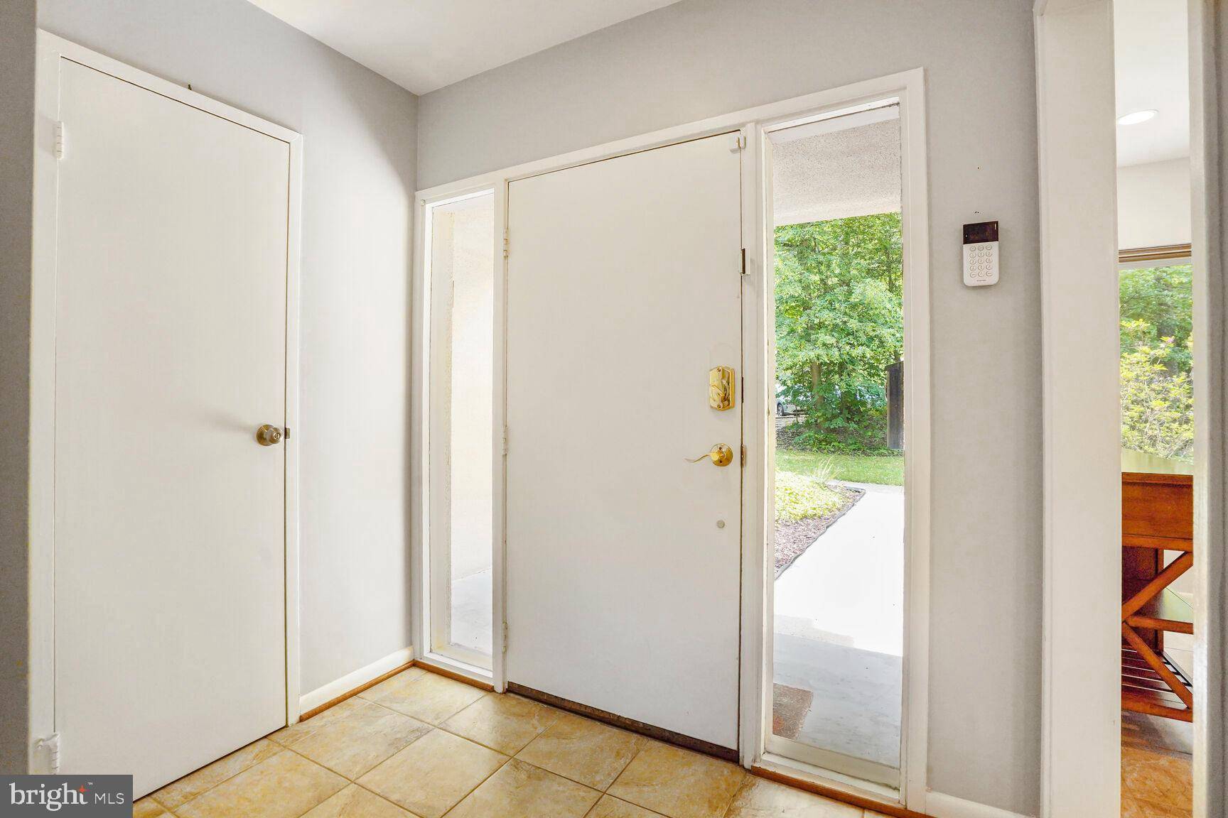 Reston, VA 20191,2354 SOFT WIND CT