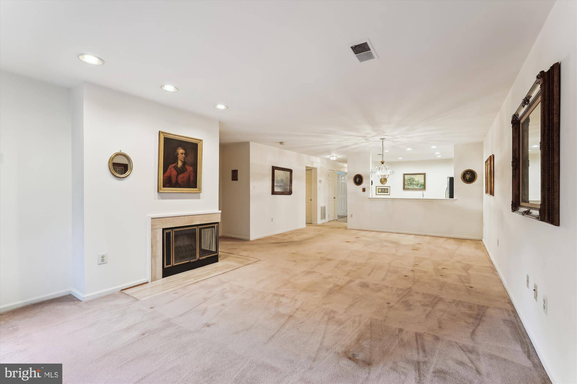 Rockville, MD 20852,5719 BALSAM GROVE CT #68