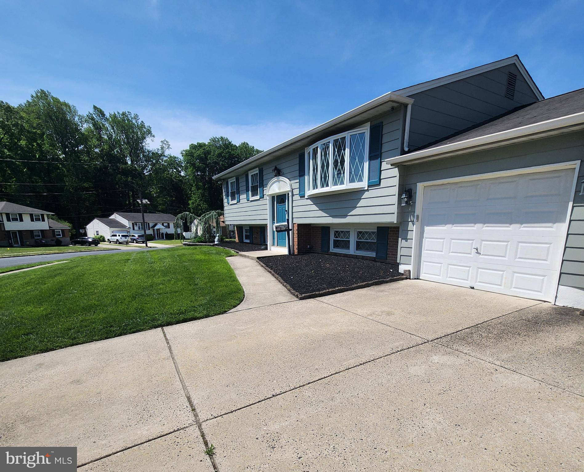 Somerdale, NJ 08083,230 MARDALE DR