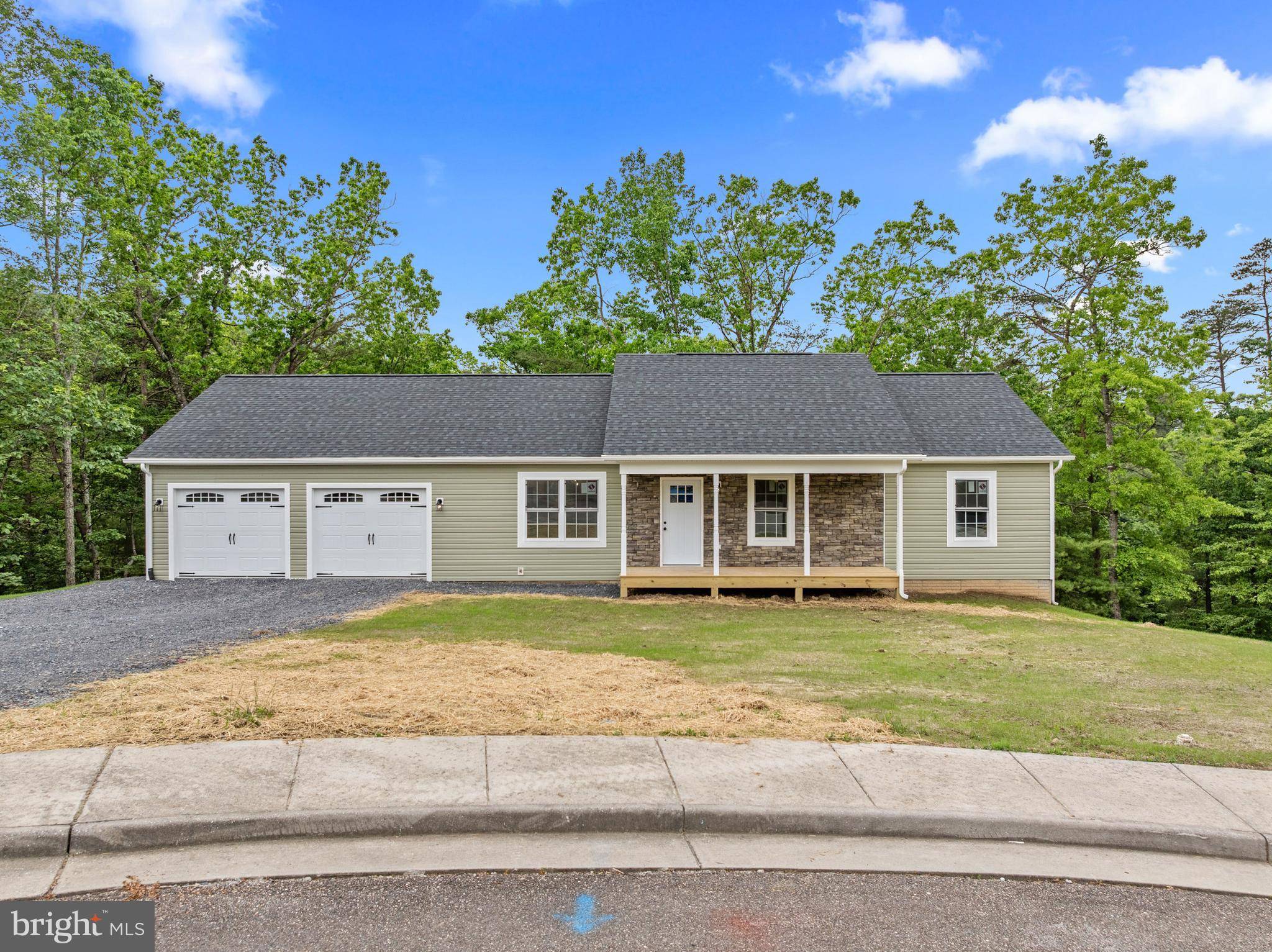 Basye, VA 22810,201 CREEK VALLEY DR.