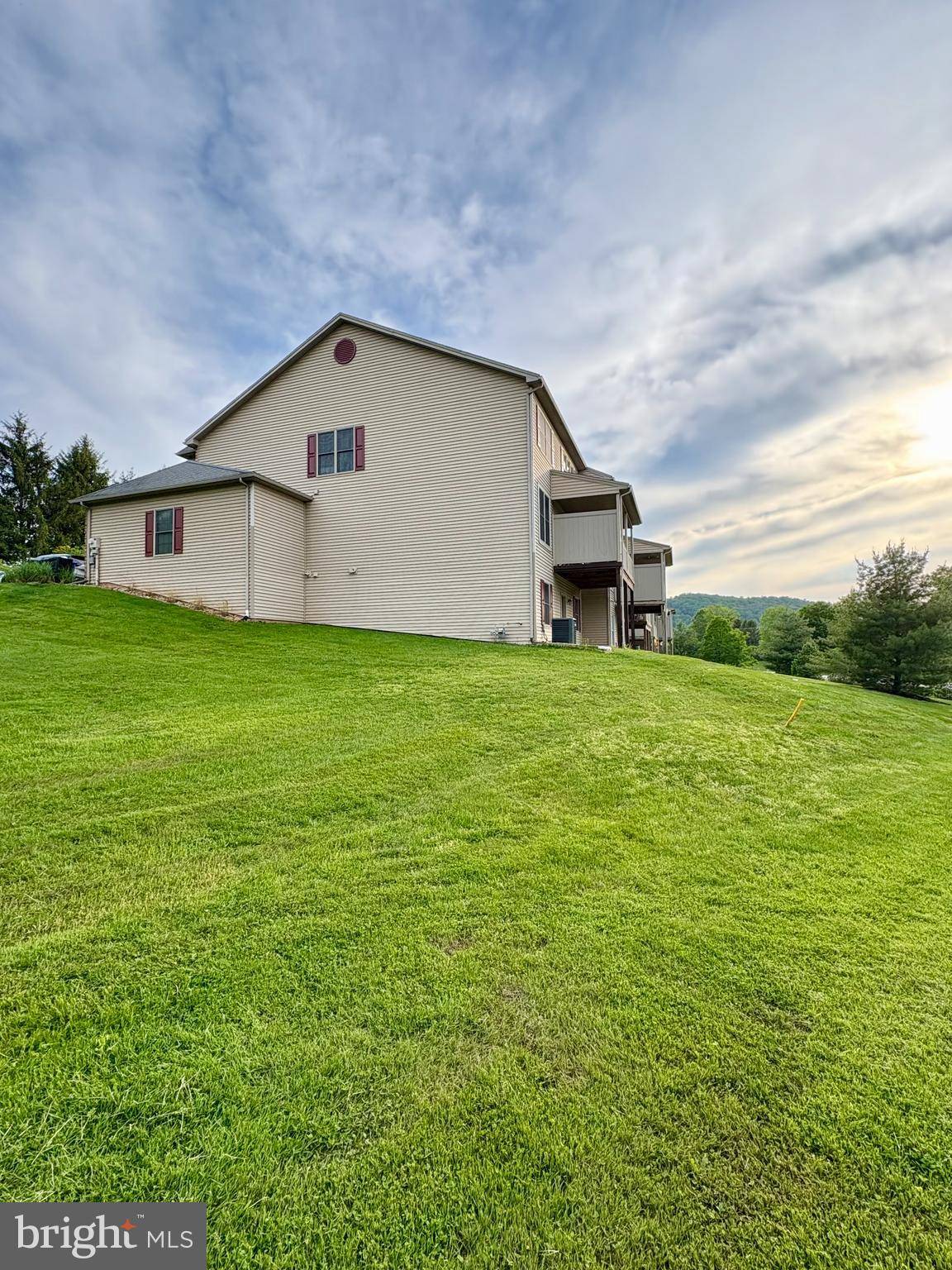 Lewisberry, PA 17339,2 KINGSWOOD DR