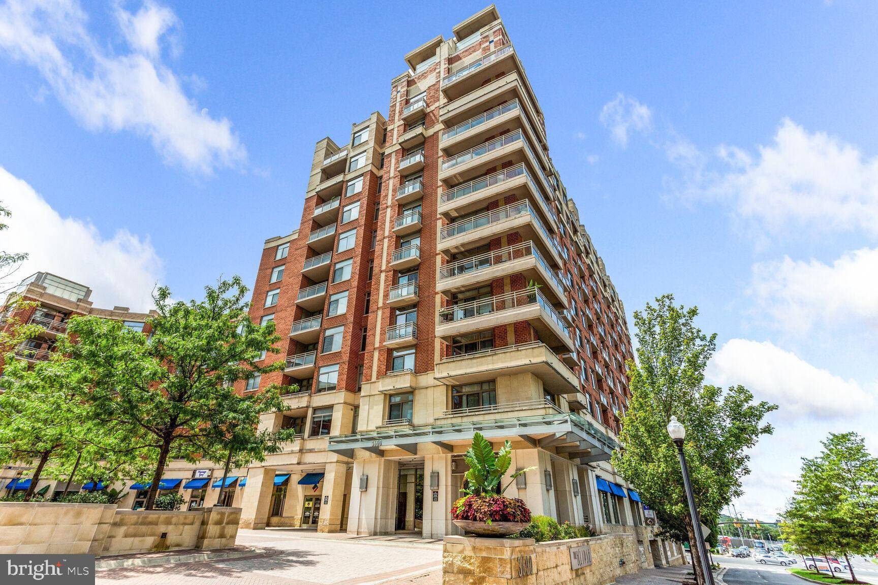 Arlington, VA 22202,3600 S GLEBE RD #822W