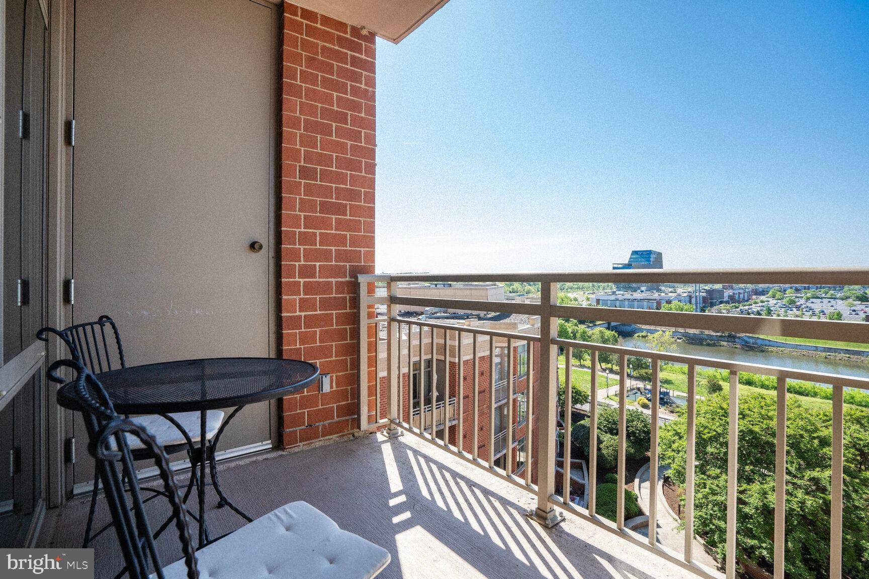 Arlington, VA 22202,3600 S GLEBE RD #822W