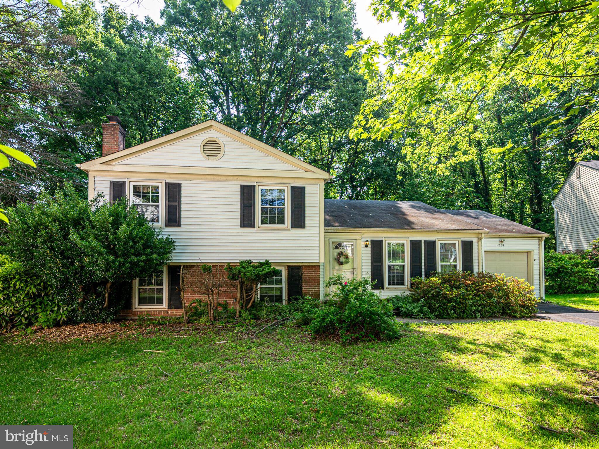 Herndon, VA 20170,1551 POWELLS TAVERN PL