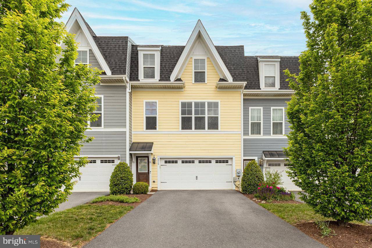 Rockingham, VA 22801,3215 CHARLESTON BLVD