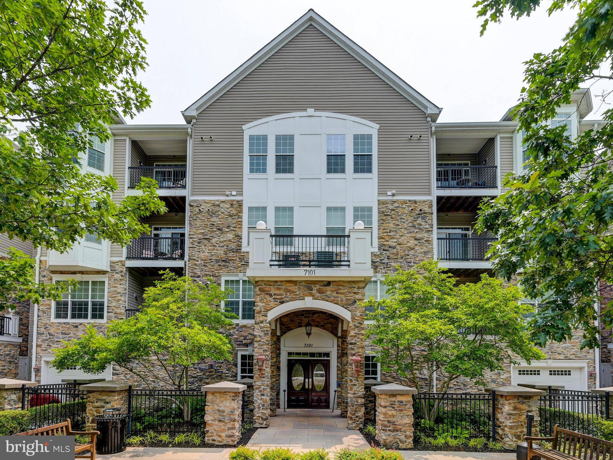Baltimore, MD 21209,7101 TRAVERTINE DR #206