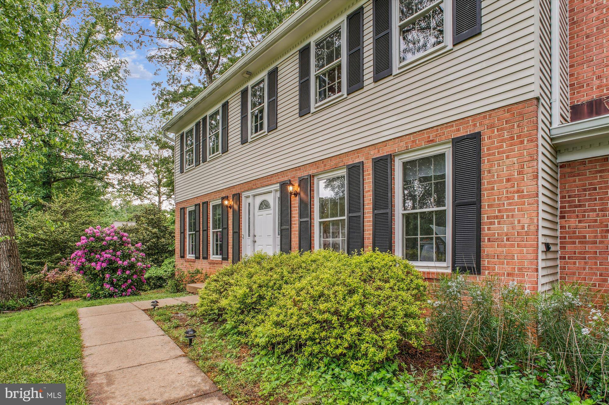 Oak Hill, VA 20171,12208 FOLKSTONE DR