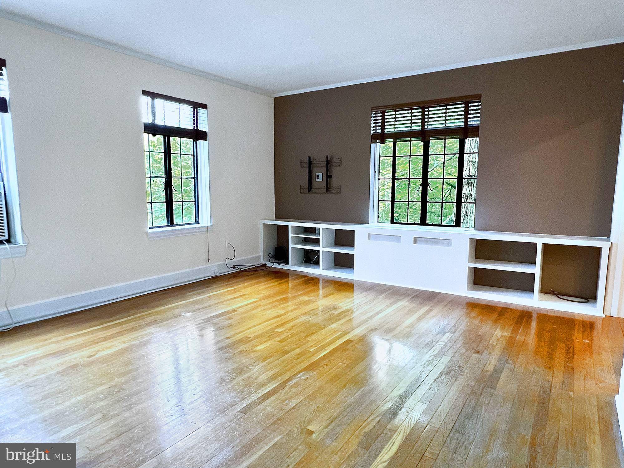 Wilmington, DE 19806,1305-UNIT N BROOM ST #210