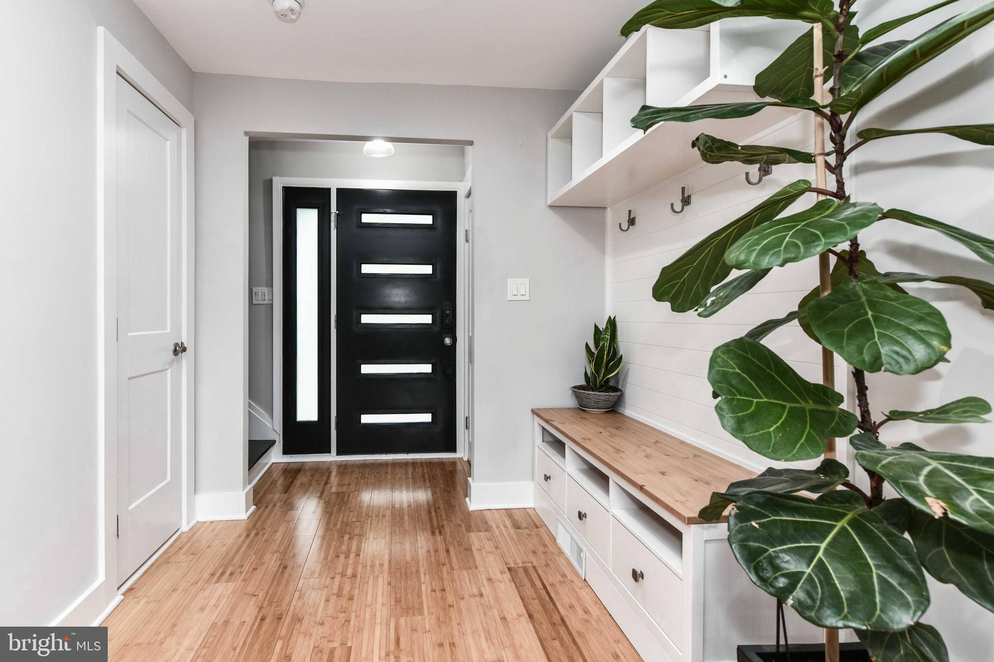Arlington, VA 22206,2432 S CULPEPER ST