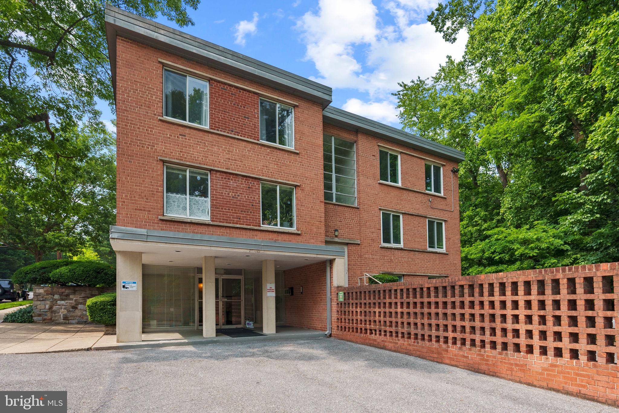 Washington, DC 20016,3033 NEW MEXICO AVE NW #305