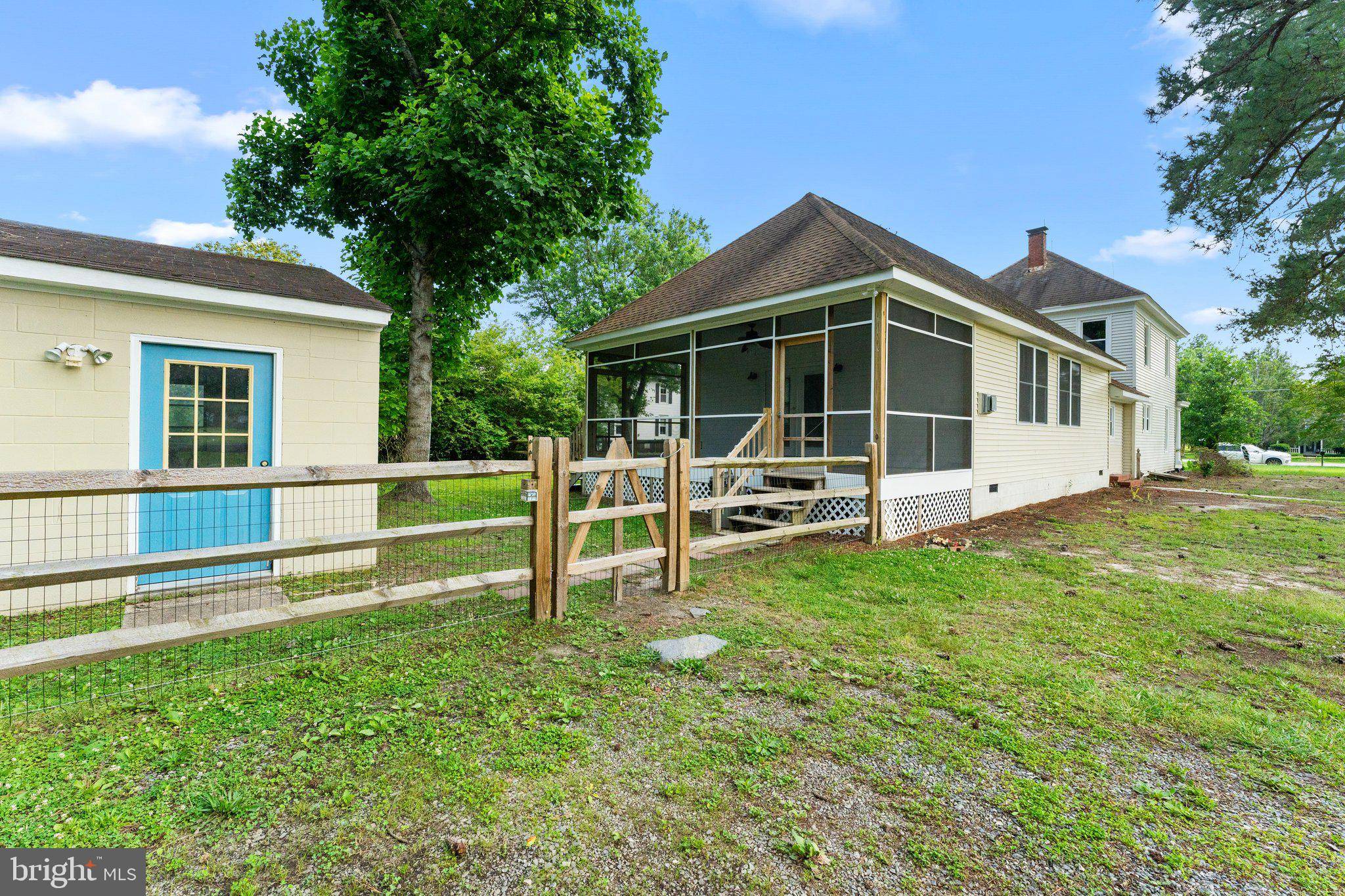 Irvington, VA 22480,370 KING CARTER DR