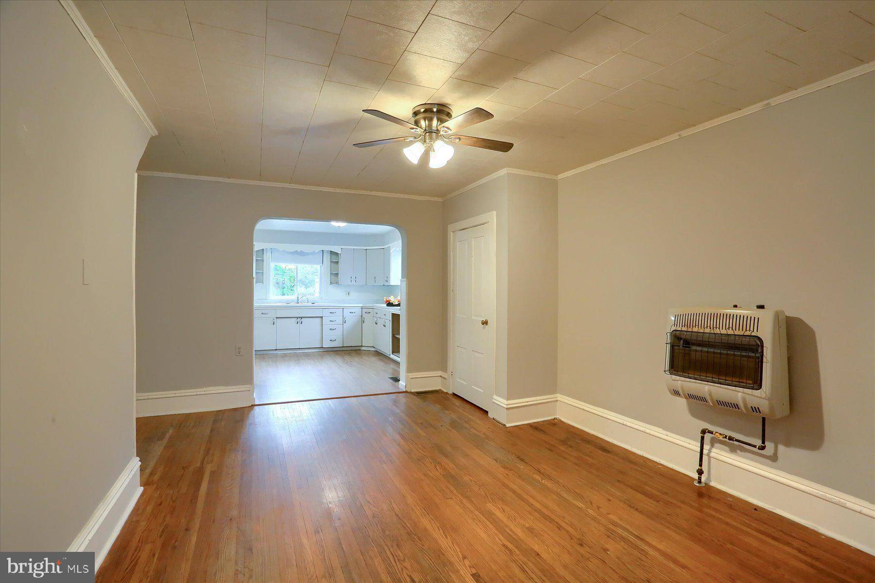 Lewisberry, PA 17339,107 W FRONT ST