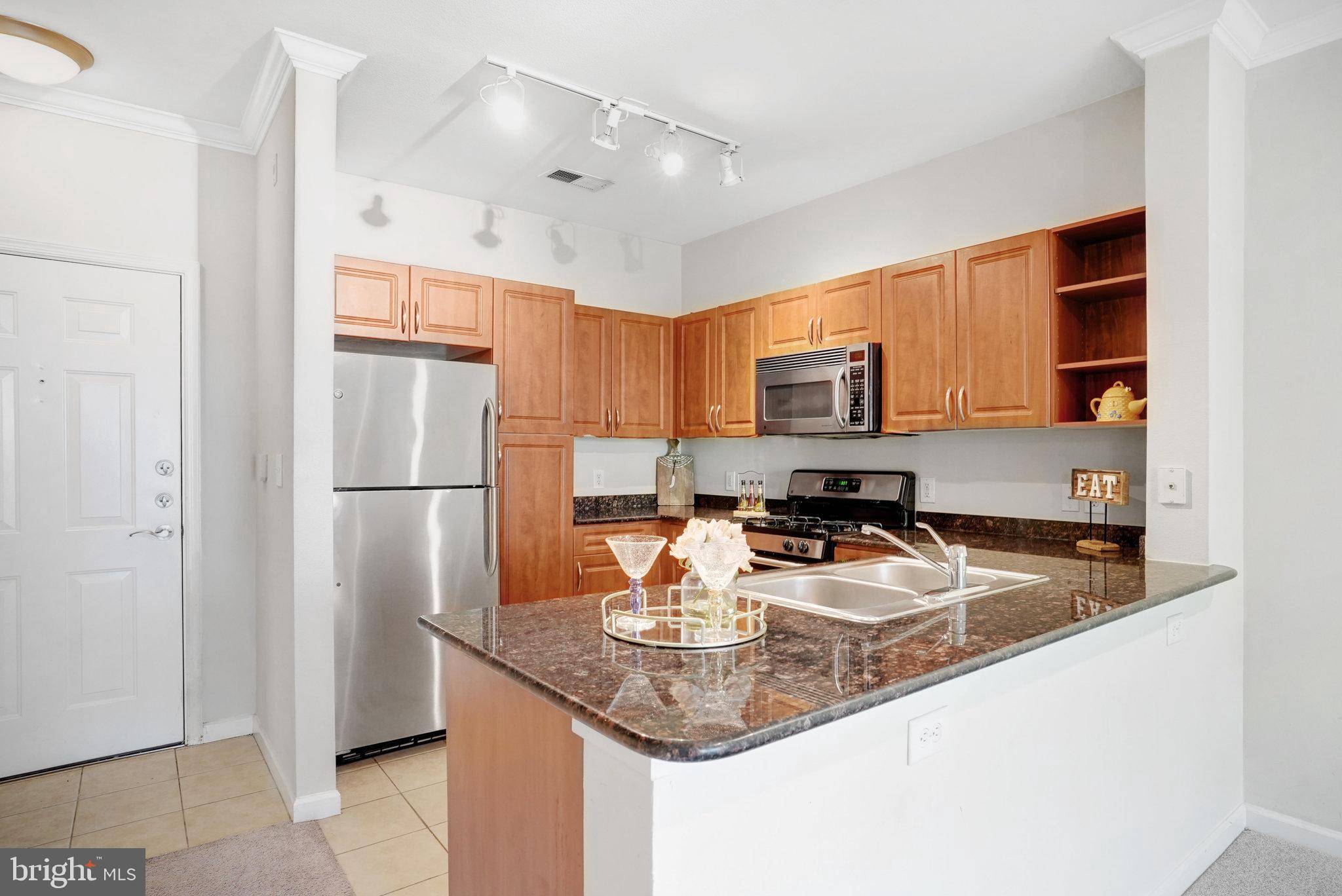 Herndon, VA 20171,12949 CENTRE PARK CIR #302