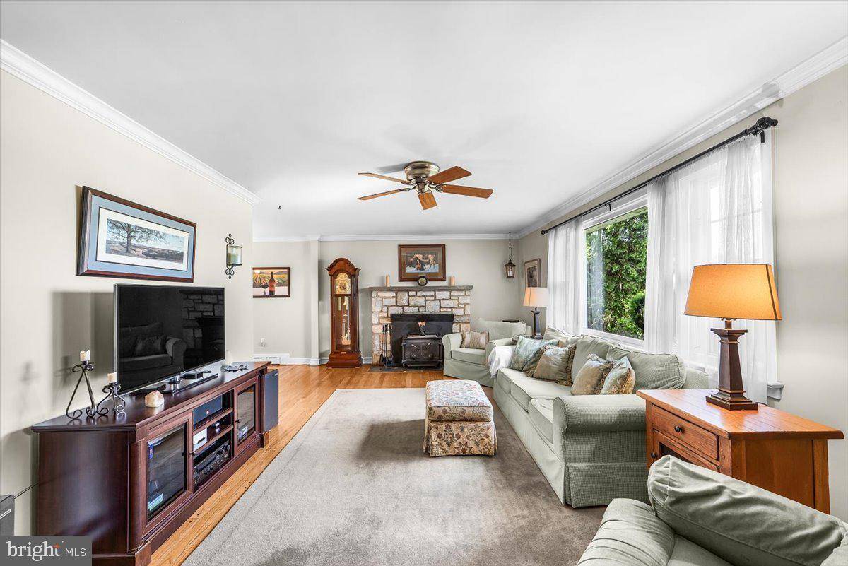 Phoenixville, PA 19460,16 GALICIA DR