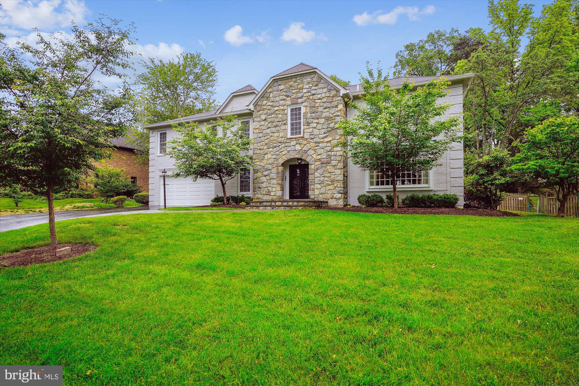 Potomac, MD 20854,9801 HALL RD
