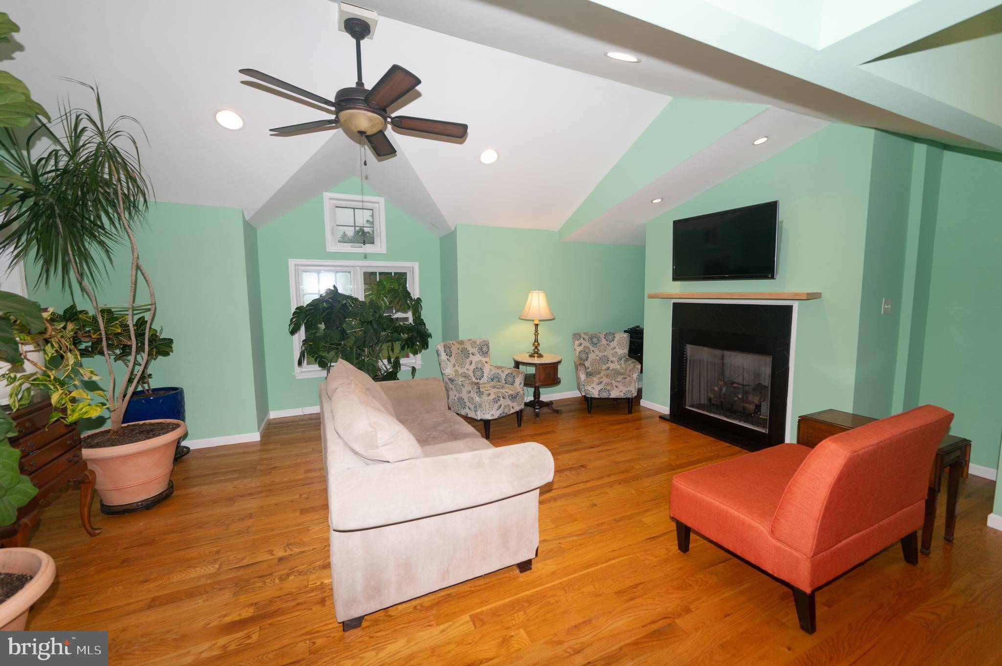 Cheltenham, PA 19012,525 CROYDEN RD
