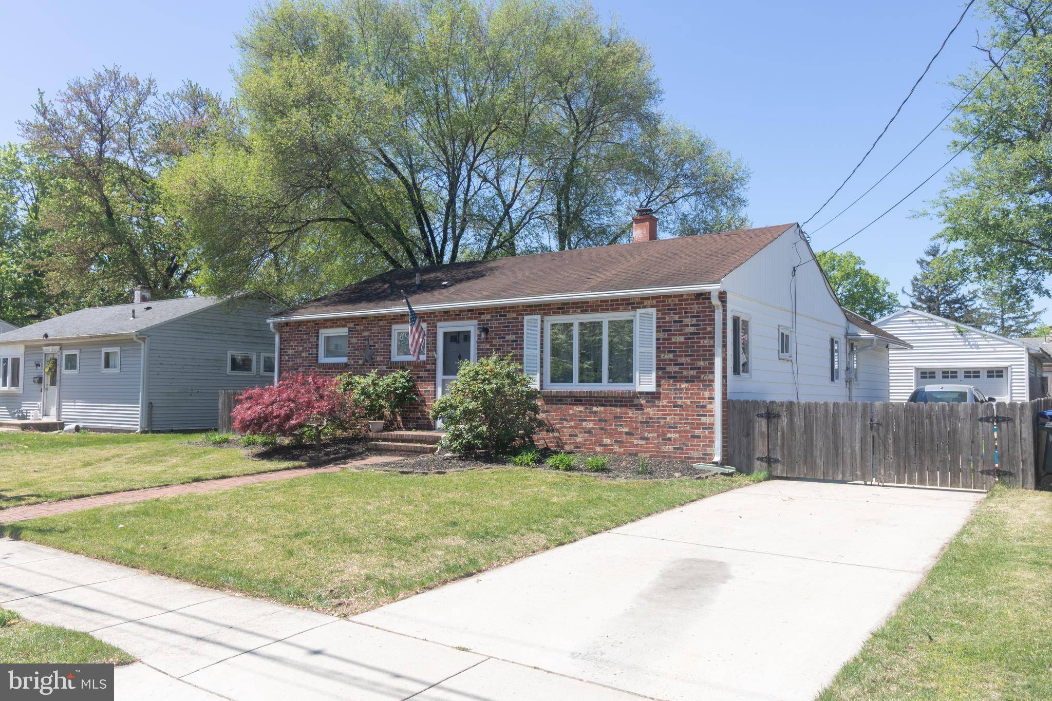 Delanco, NJ 08075,411 ILLINOIS AVE
