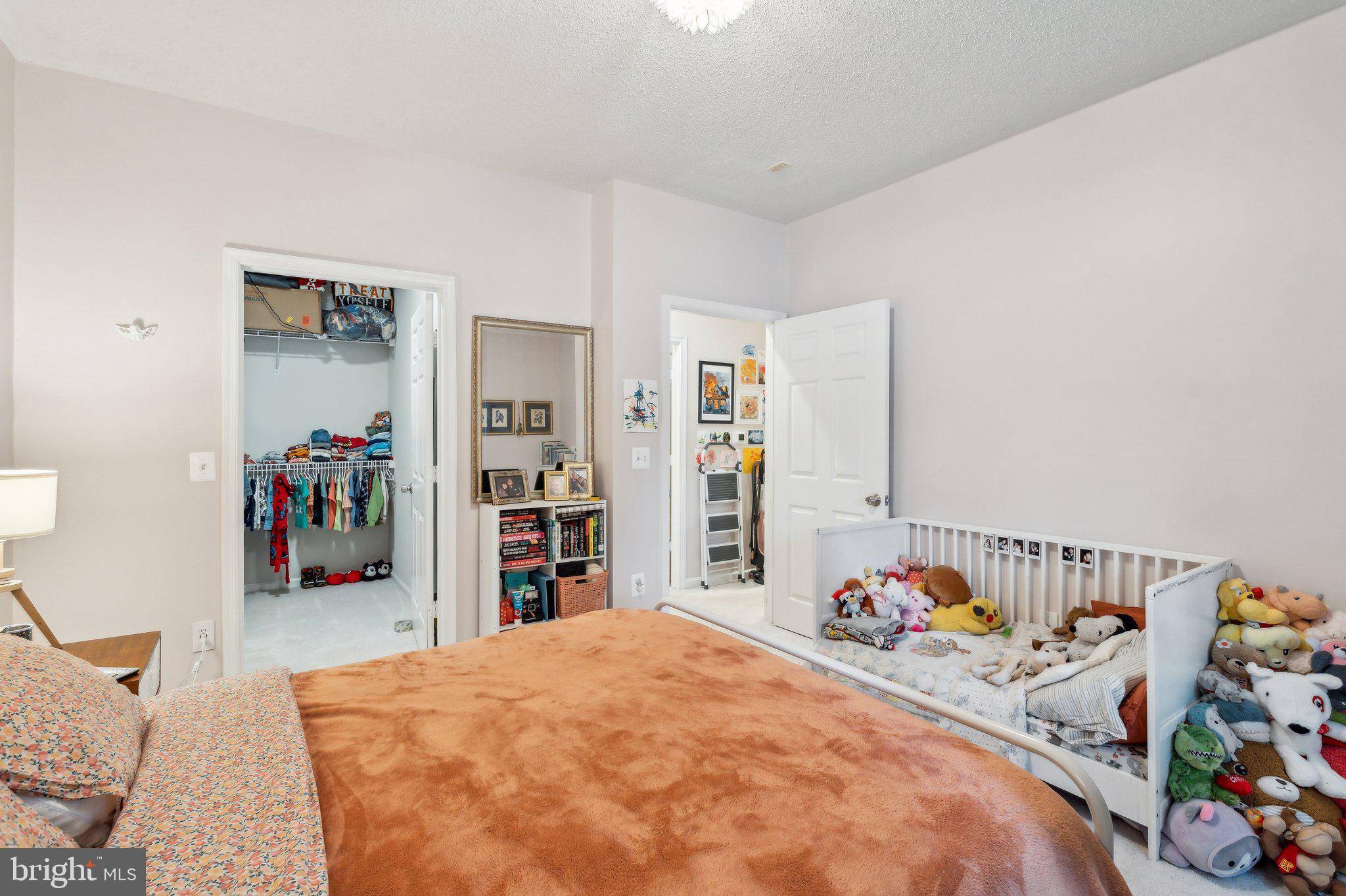 Reston, VA 20190,1708 LAKE SHORE CREST DR #11