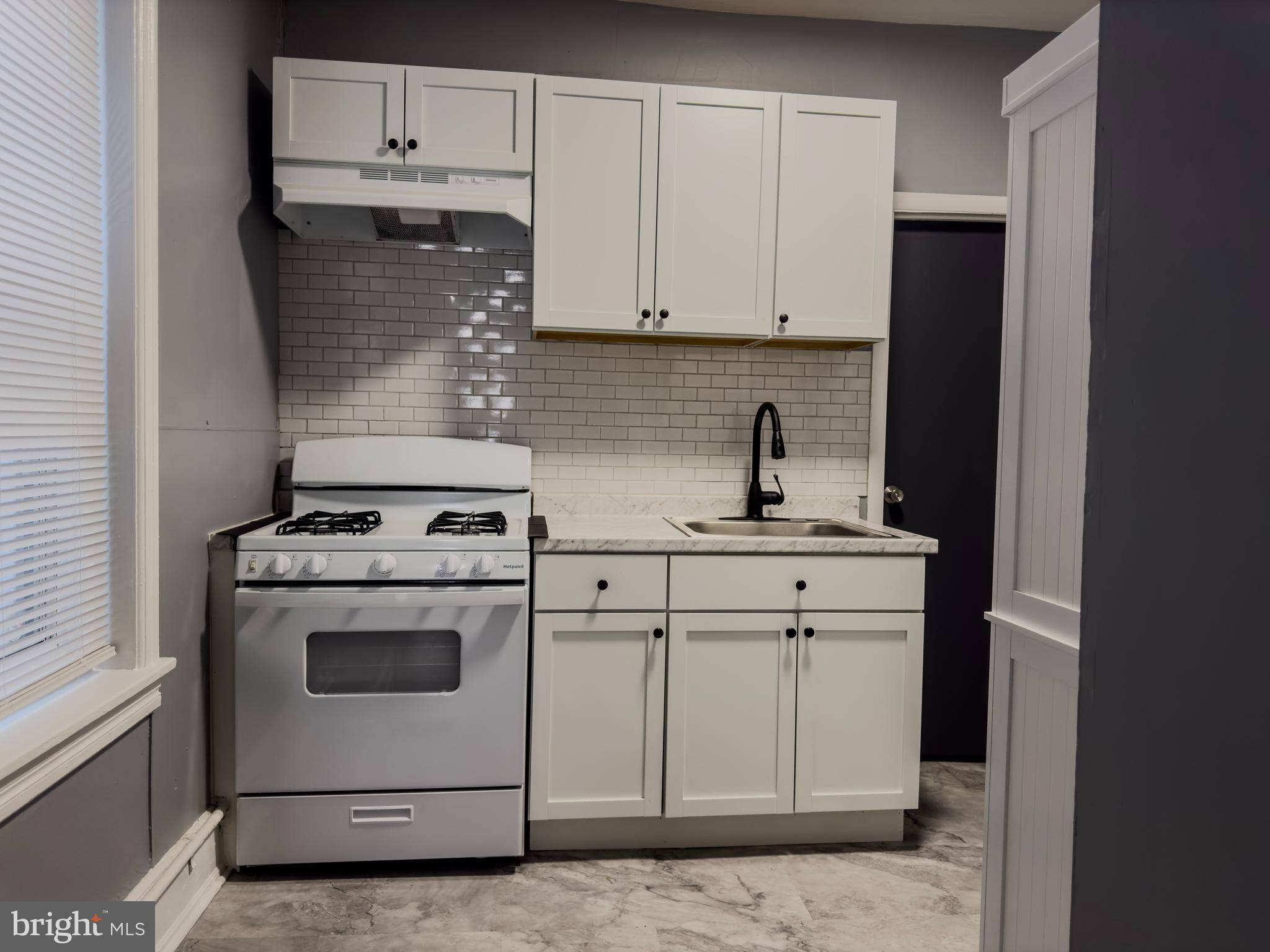 Philadelphia, PA 19104,903 BELMONT AVE #2