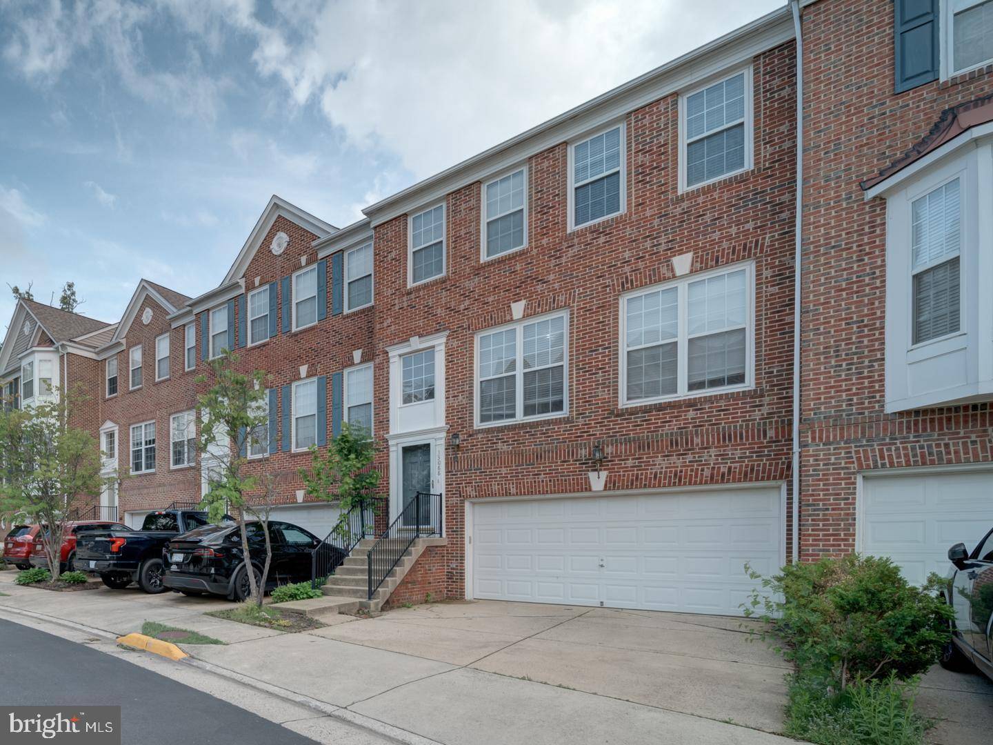 Herndon, VA 20171,13088 ROSE PETAL CIR