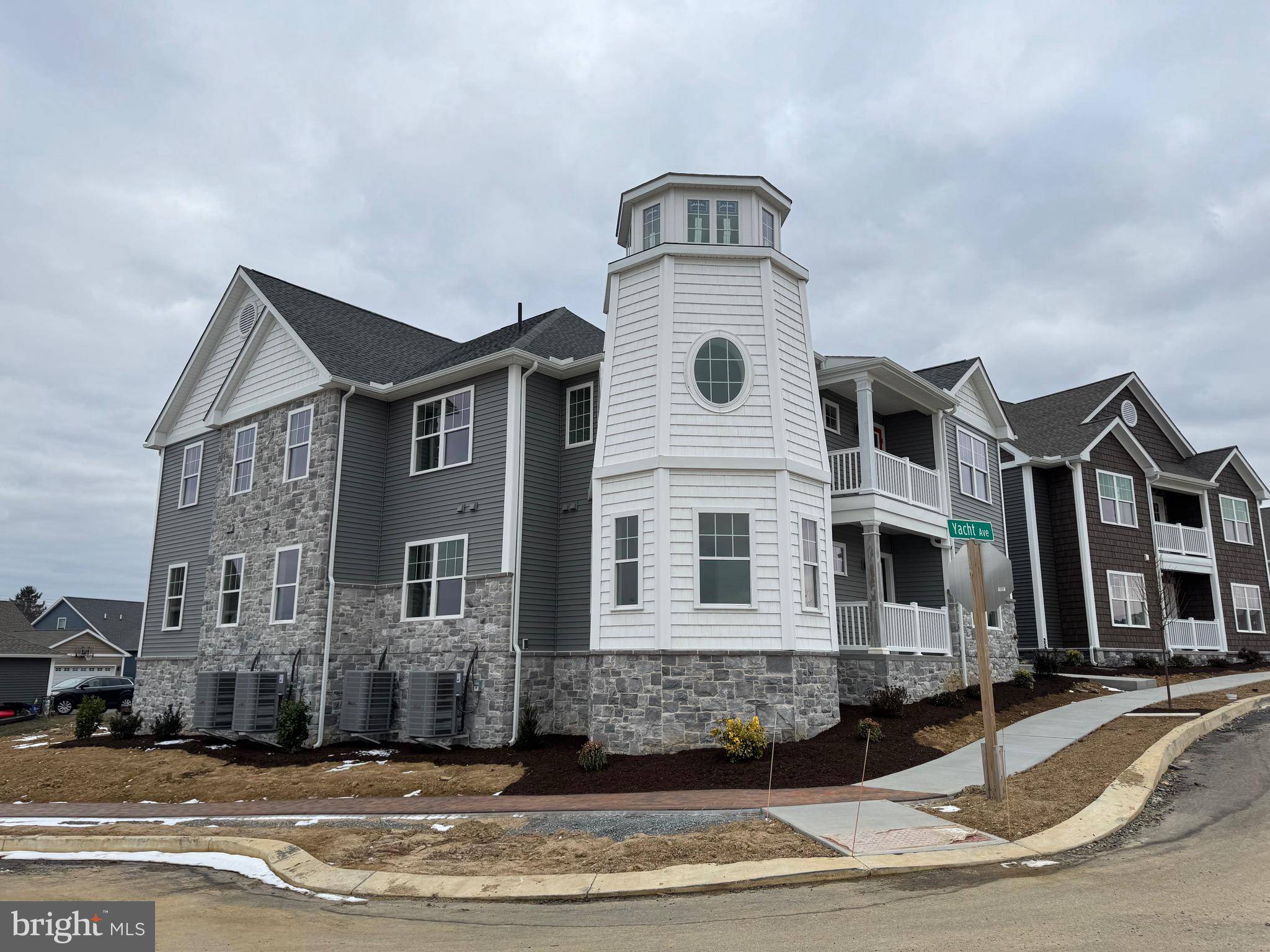 Ephrata, PA 17522,13 YACHT AVE #H