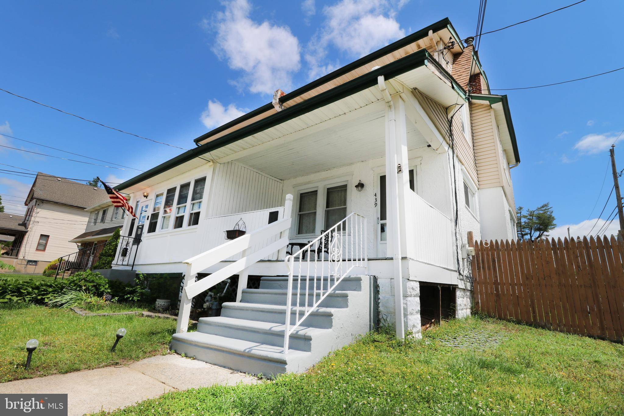 Folcroft, PA 19032,439 CHARMONT AVE