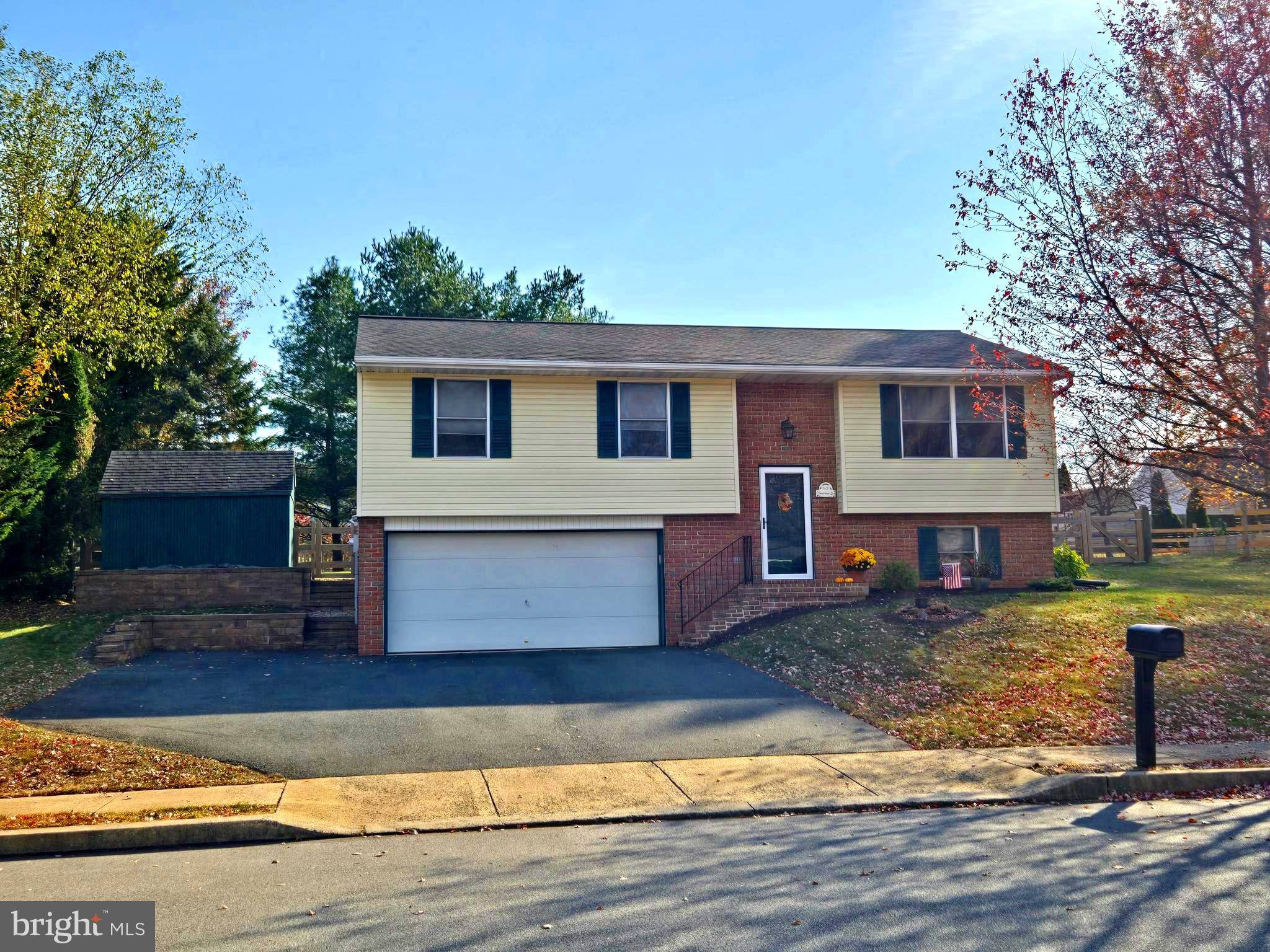 Denver, PA 17517,40 HOMESTEAD DR