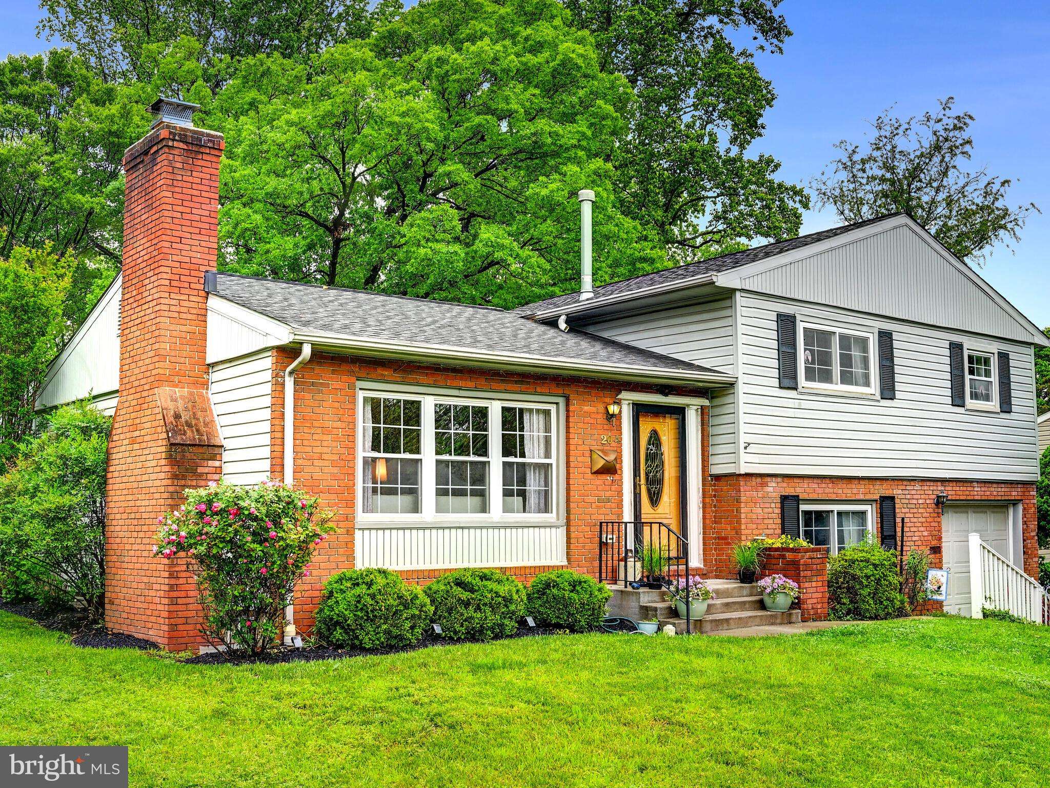 Lutherville Timonium, MD 21093,204 BURNING TREE RD