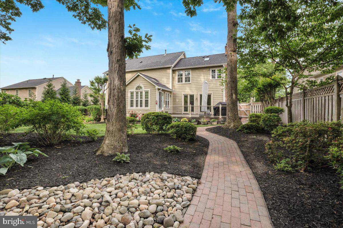 Alexandria, VA 22310,6014 MARILYN DR