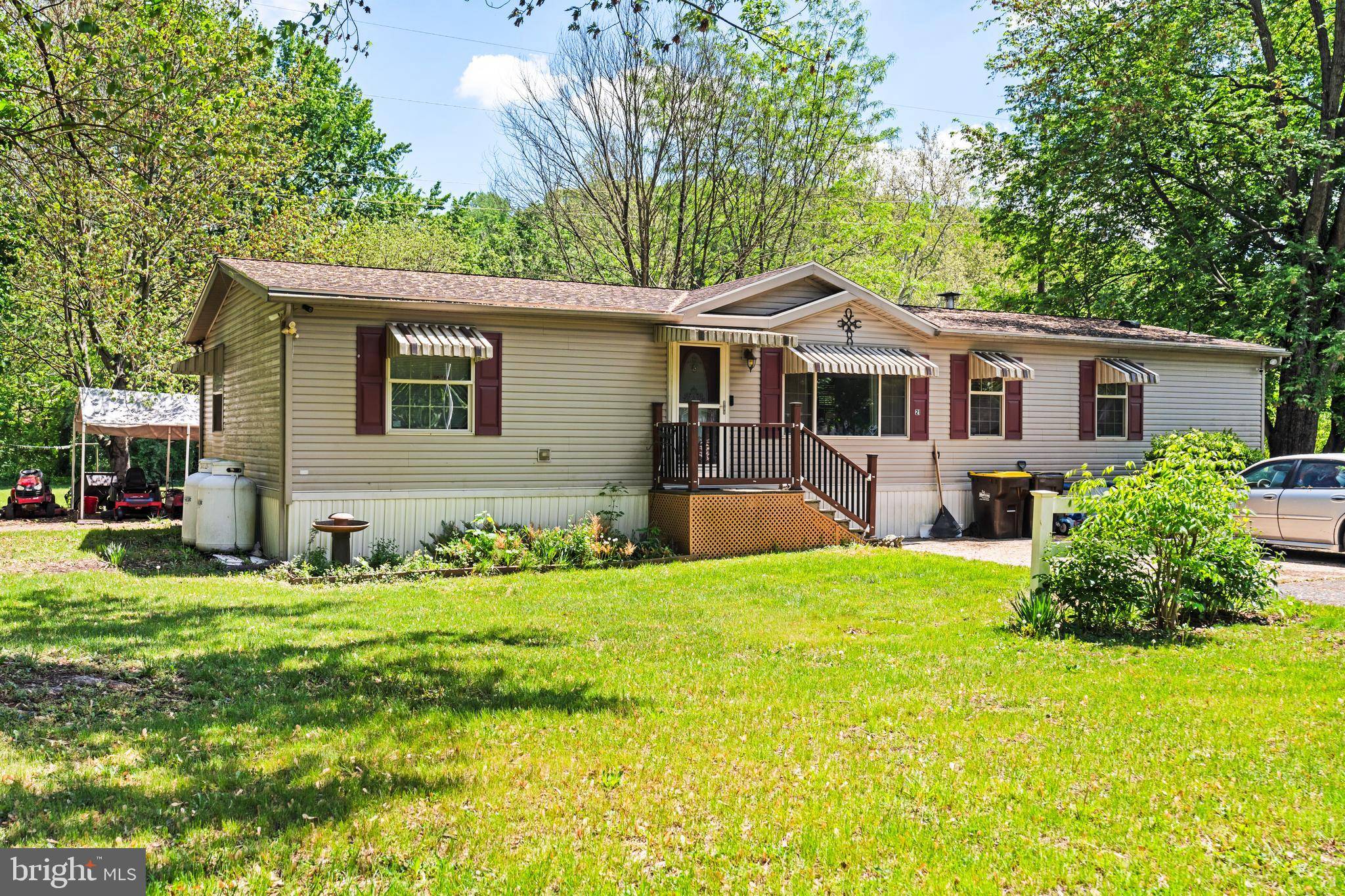 Bechtelsville, PA 19505,21 PHEASANT LN