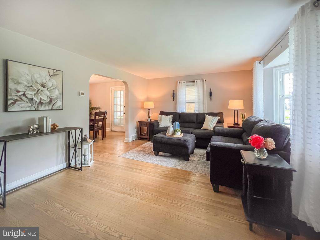 Feasterville Trevose, PA 19053,1023 HOOVER AVE