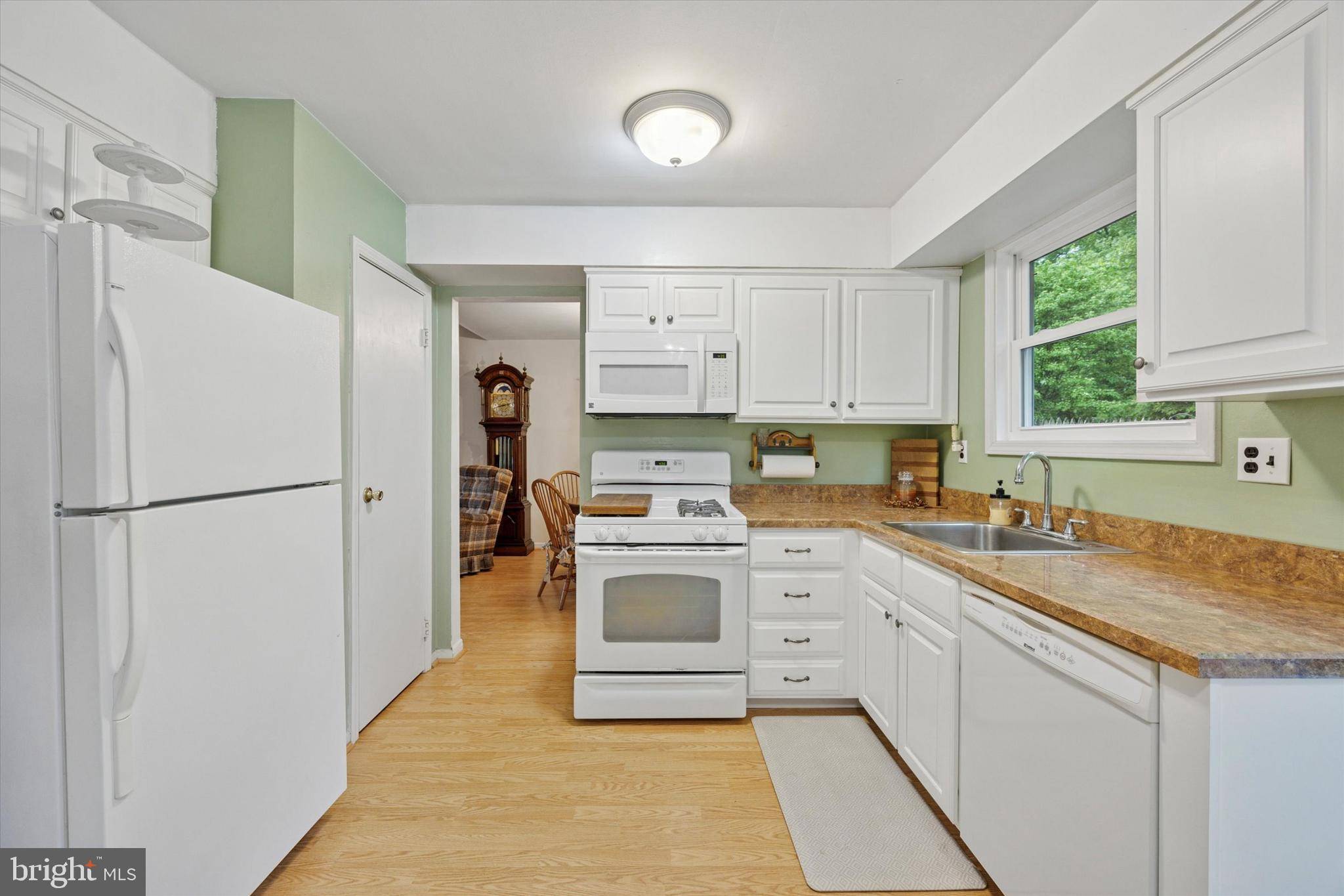 Newtown, PA 18940,35 KING CHARLES LN