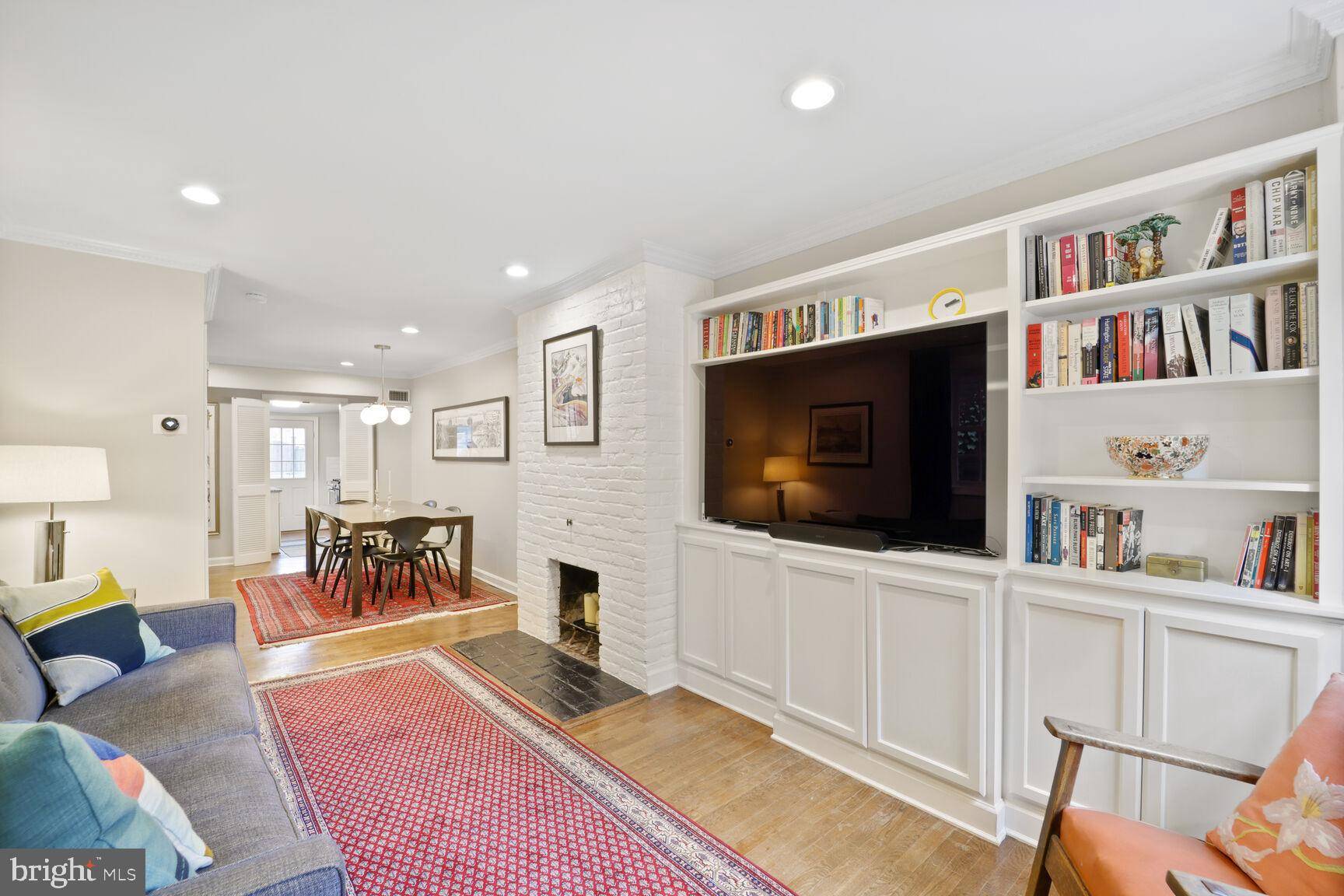 Washington, DC 20003,525 6TH ST SE