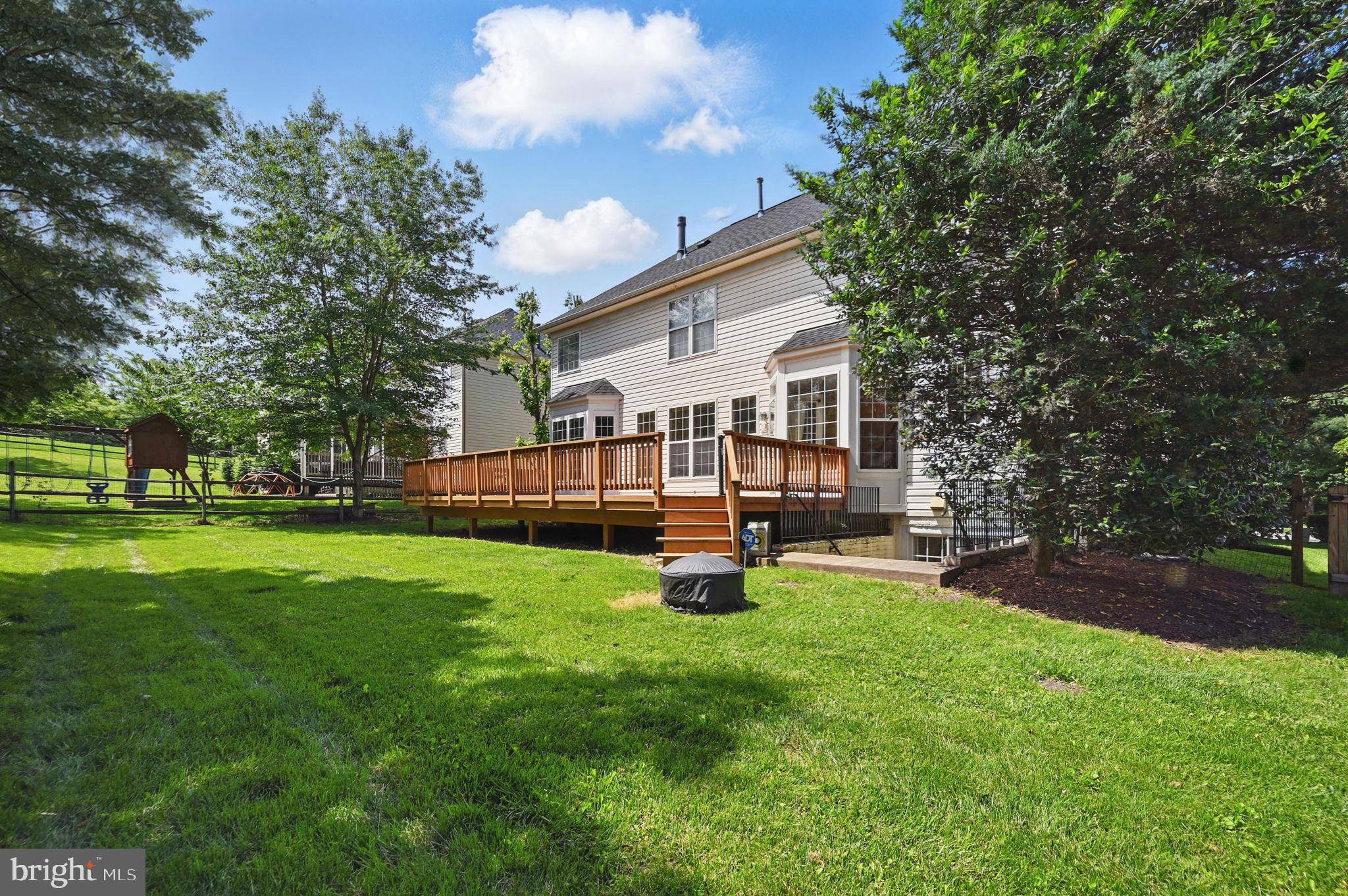Leesburg, VA 20176,704 BONNIE RIDGE DR NE