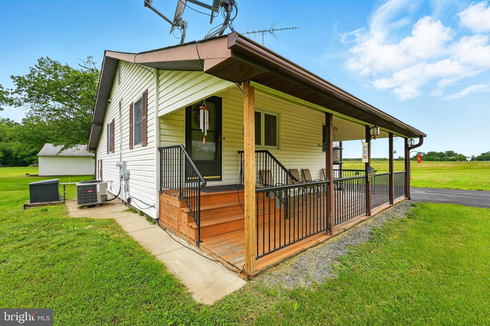 Catlett, VA 20119,8534 BURWELL RD