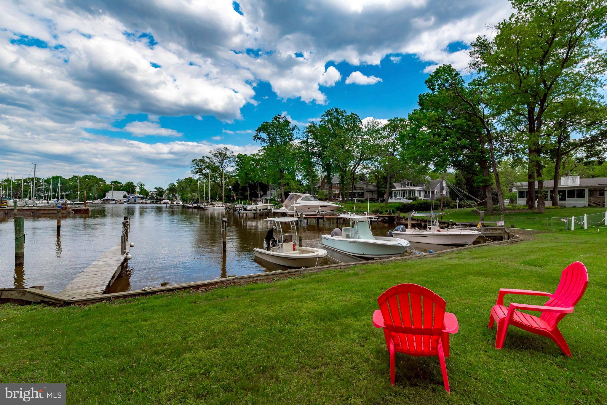 Annapolis, MD 21403,827 JANICE DR
