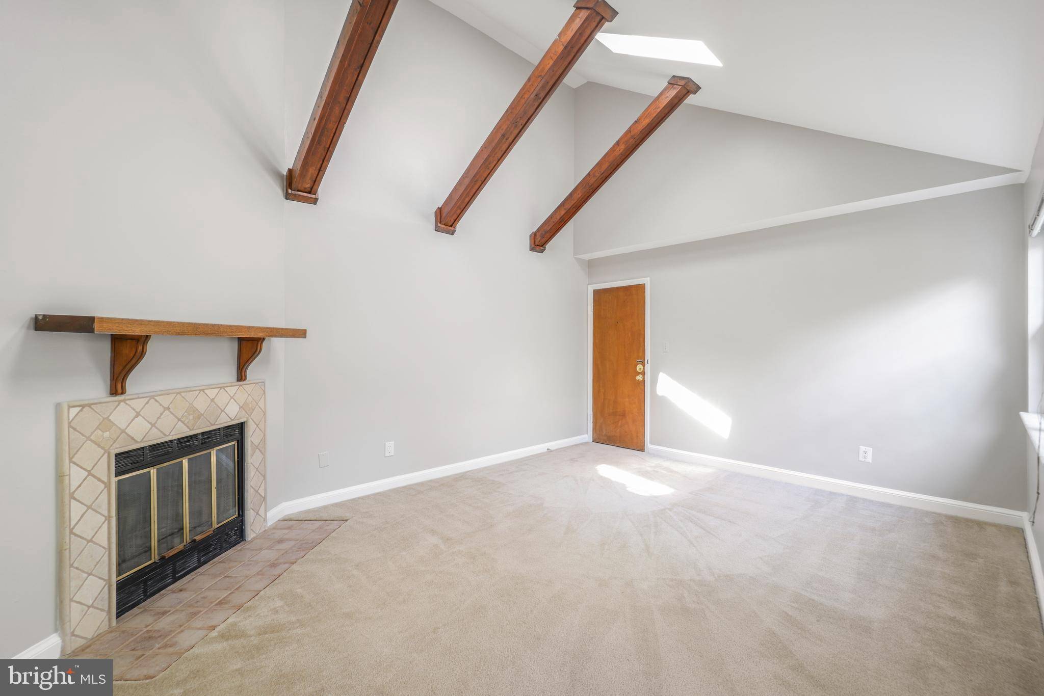 Arlington, VA 22201,2101 N TAFT ST #123