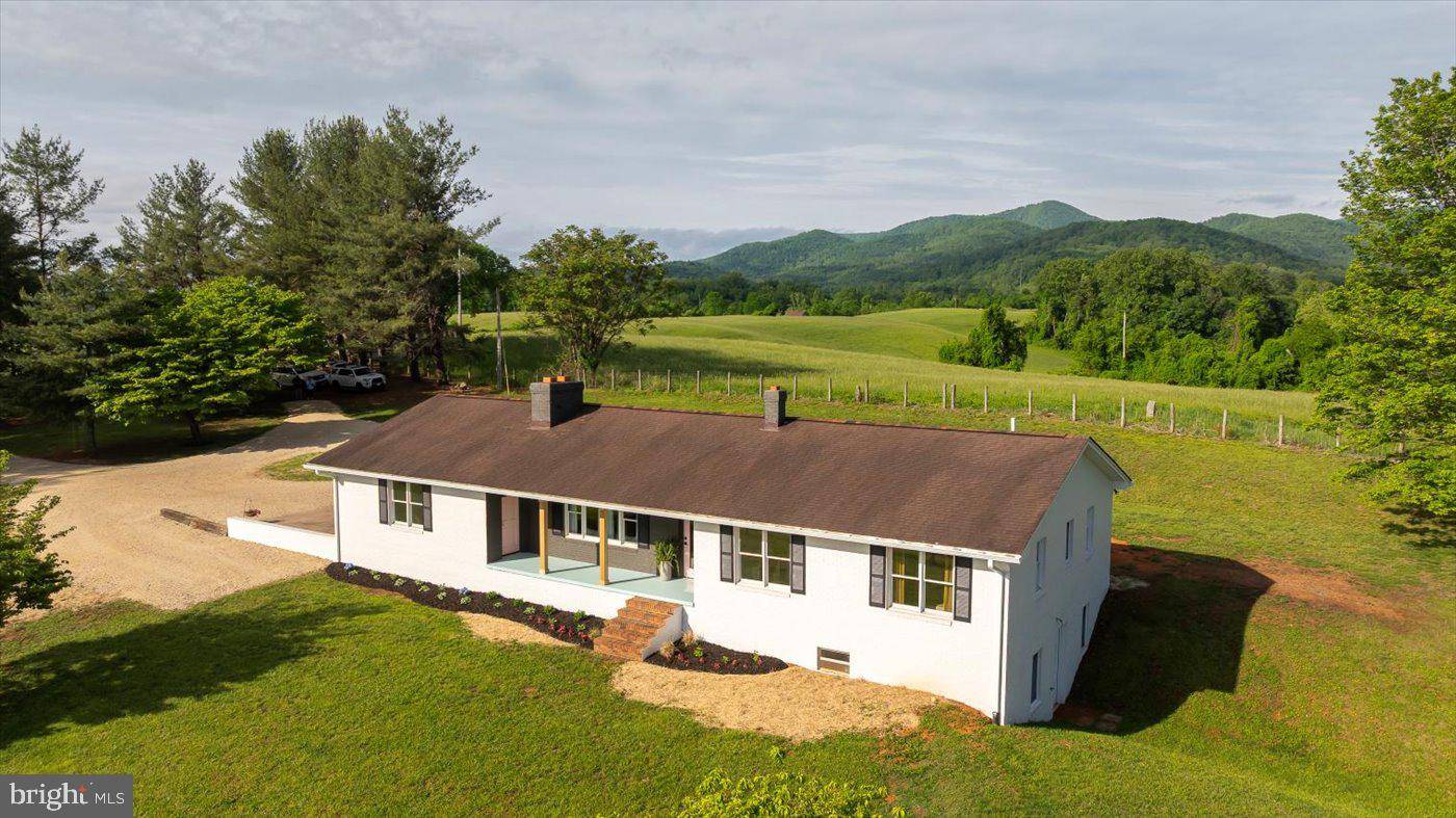 Sperryville, VA 22740,1001 WOODWARD