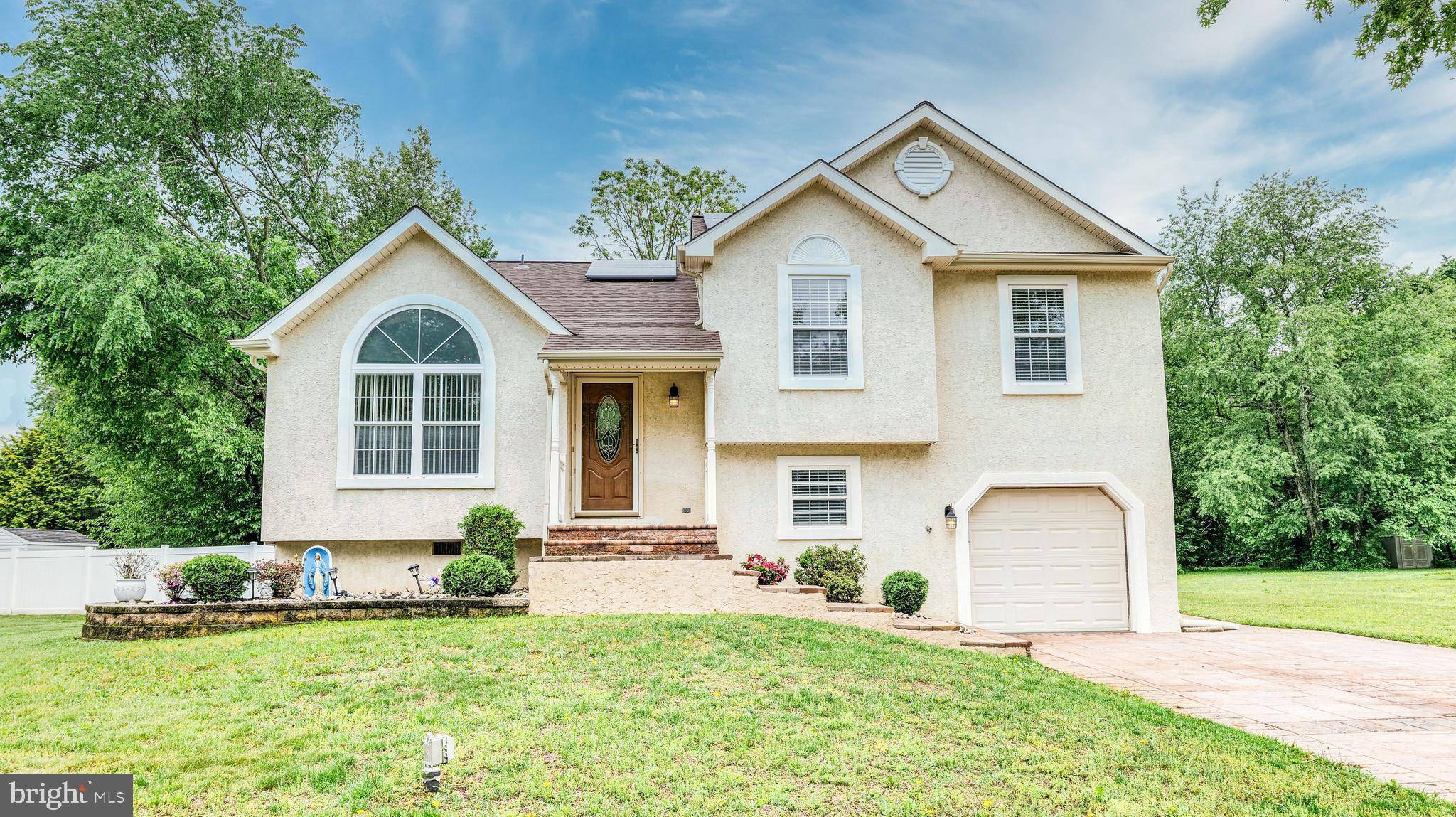 Williamstown, NJ 08094,804 ROSETREE DR