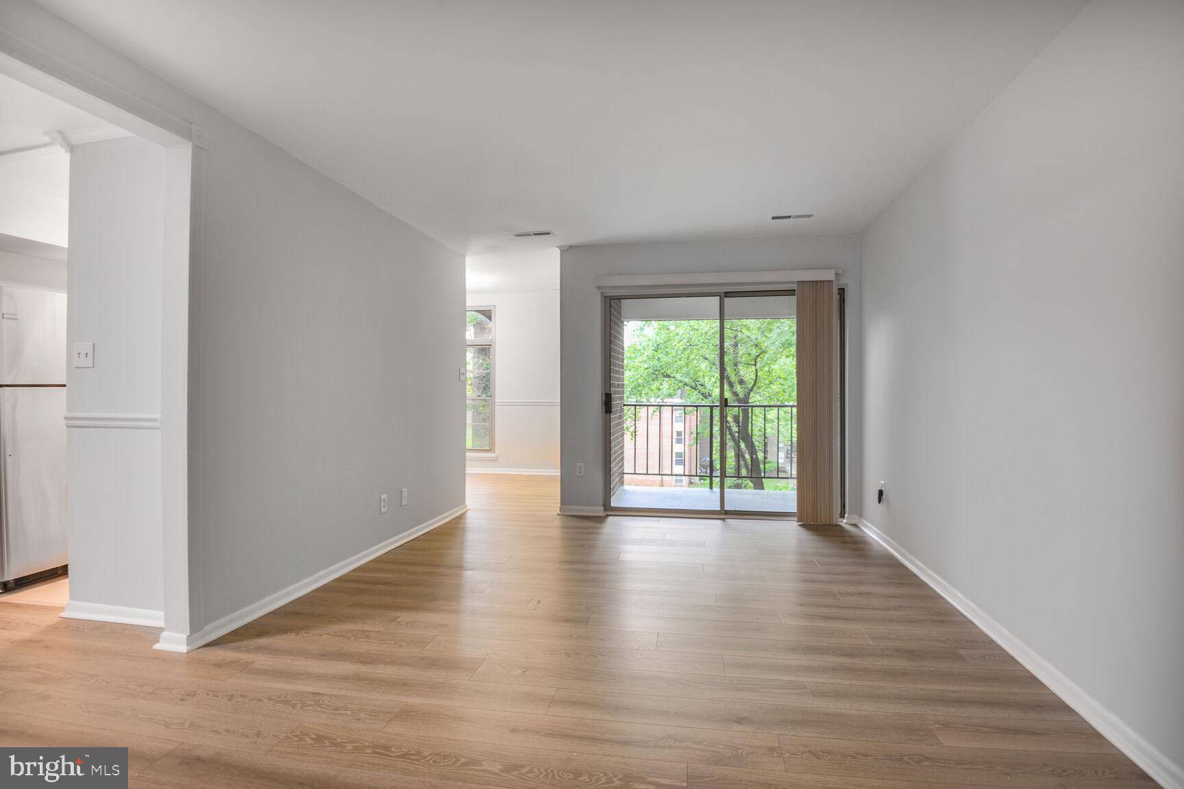 Annandale, VA 22003,3320 WOODBURN VILLAGE DR #32