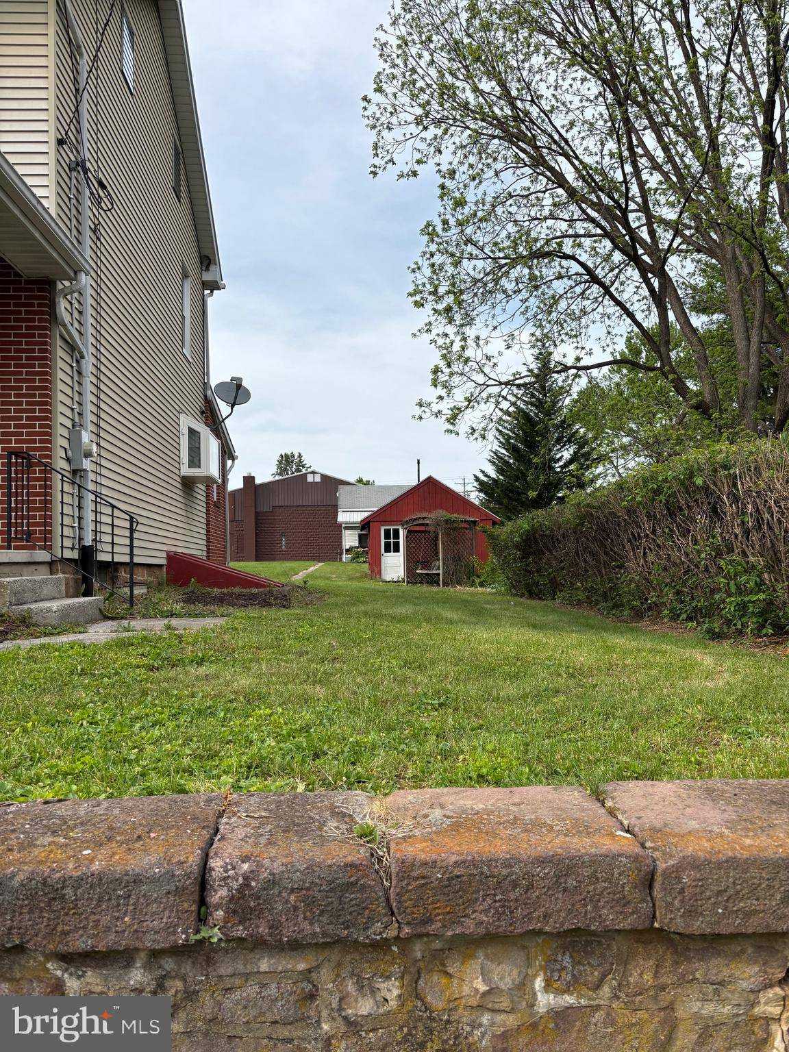 Lebanon, PA 17042,39 WALNUT LN
