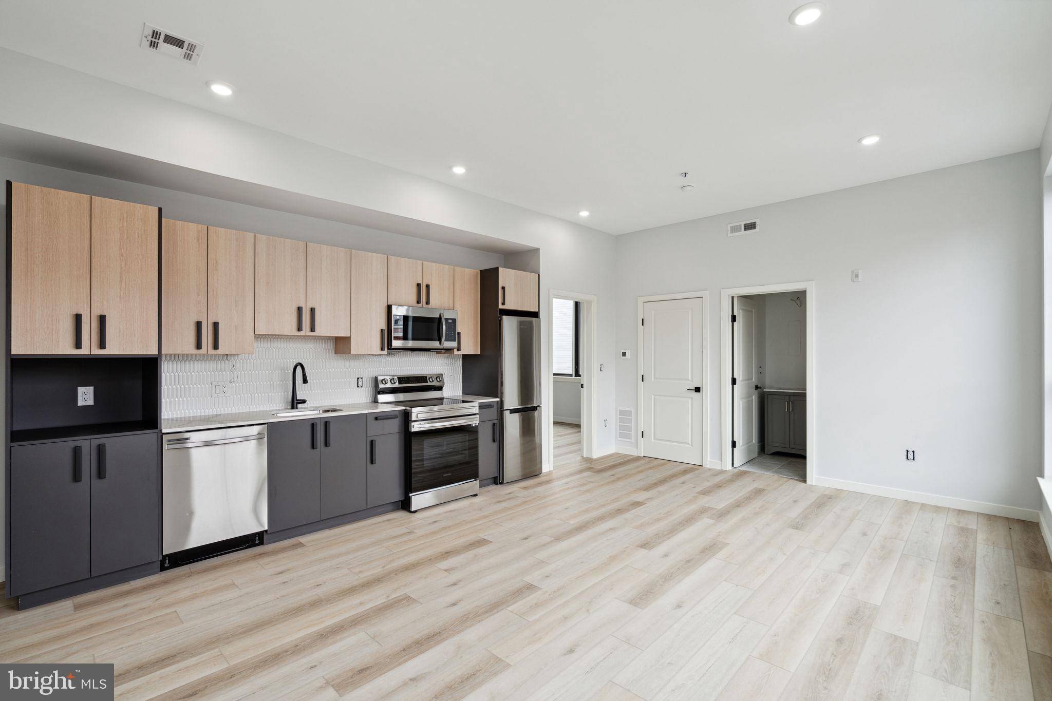 Philadelphia, PA 19125,1112-16 E BERKS ST #301
