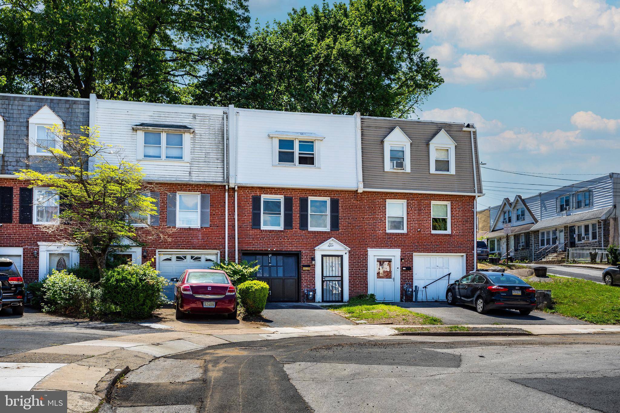 Upper Darby, PA 19082,415 ARLINGTON AVE