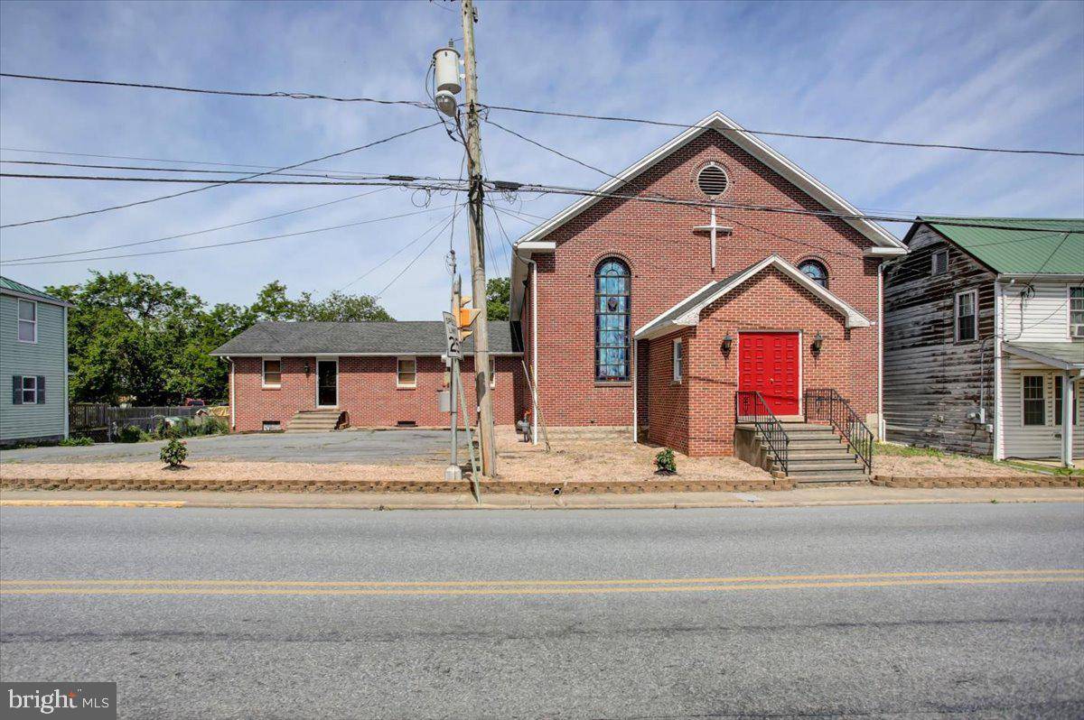 Mercersburg, PA 17236,20 N PARK AVE