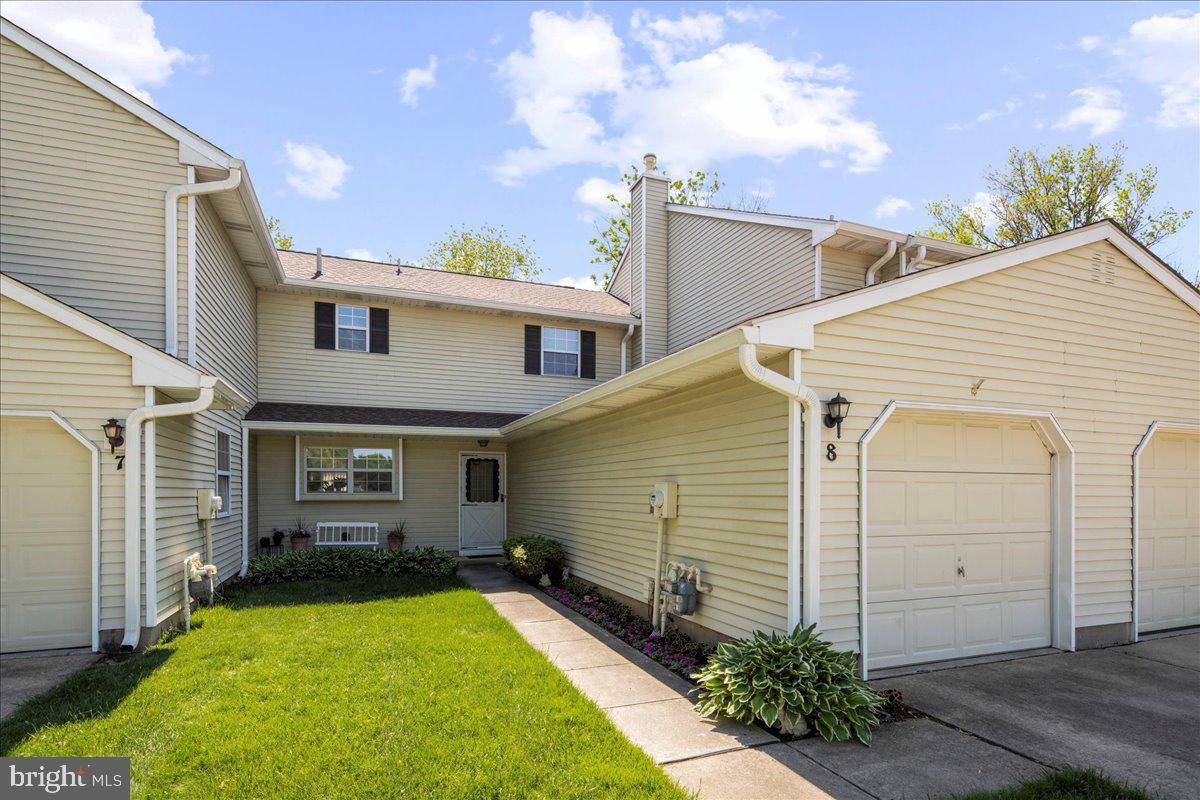 Bordentown, NJ 08505,8 PAMLICO CT