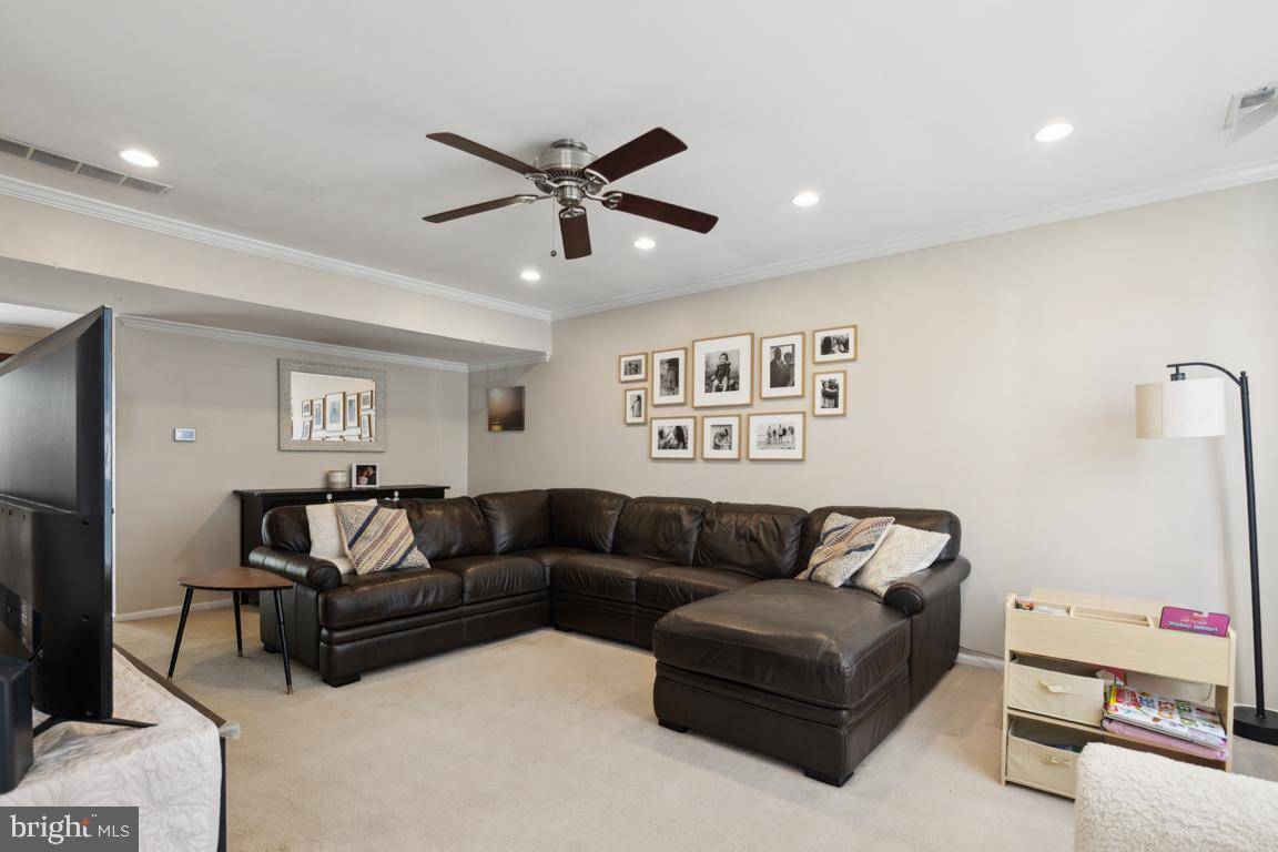 Mullica Hill, NJ 08062,314 STONEHOUSE LN