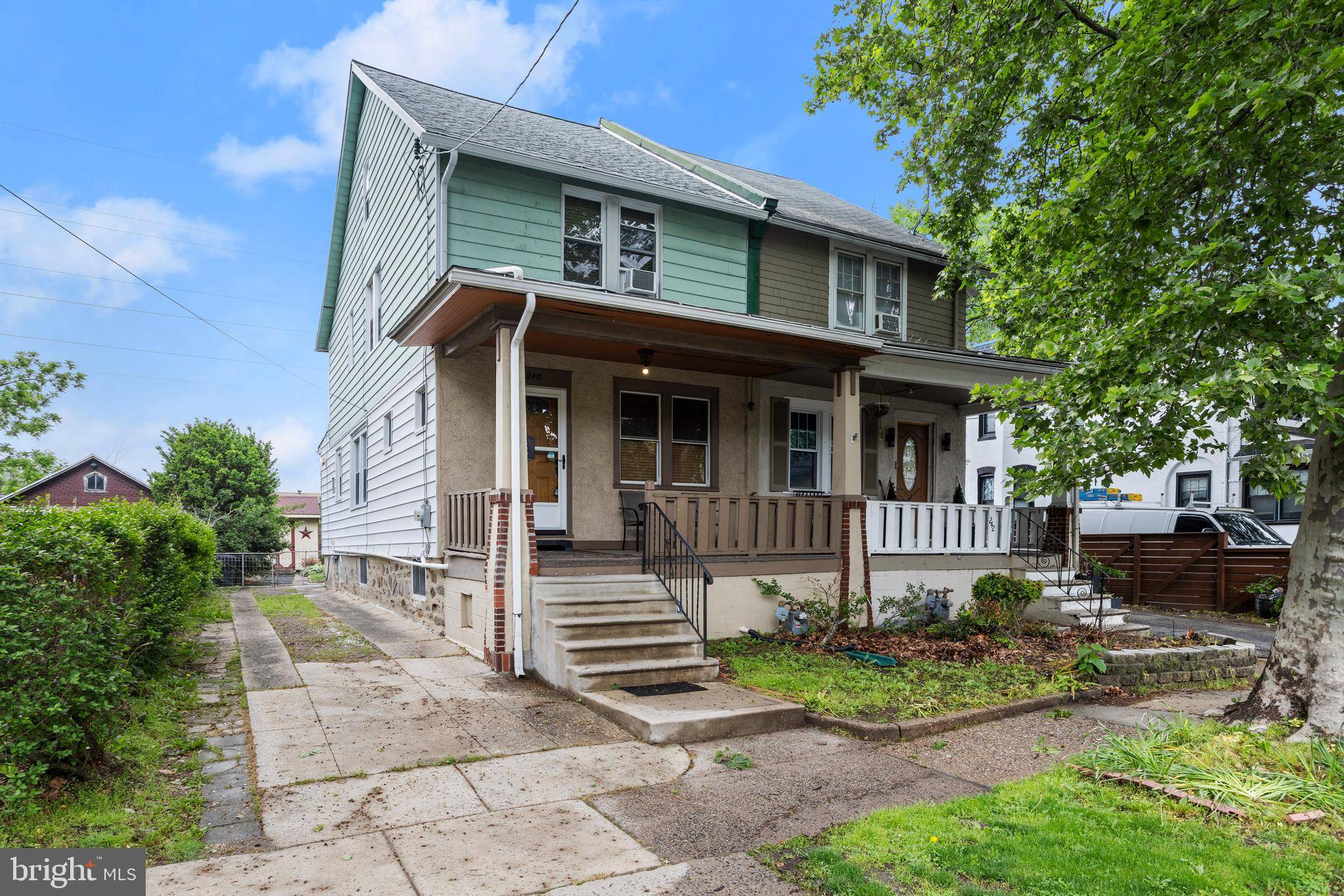 East Lansdowne, PA 19050,240 HIRST AVE