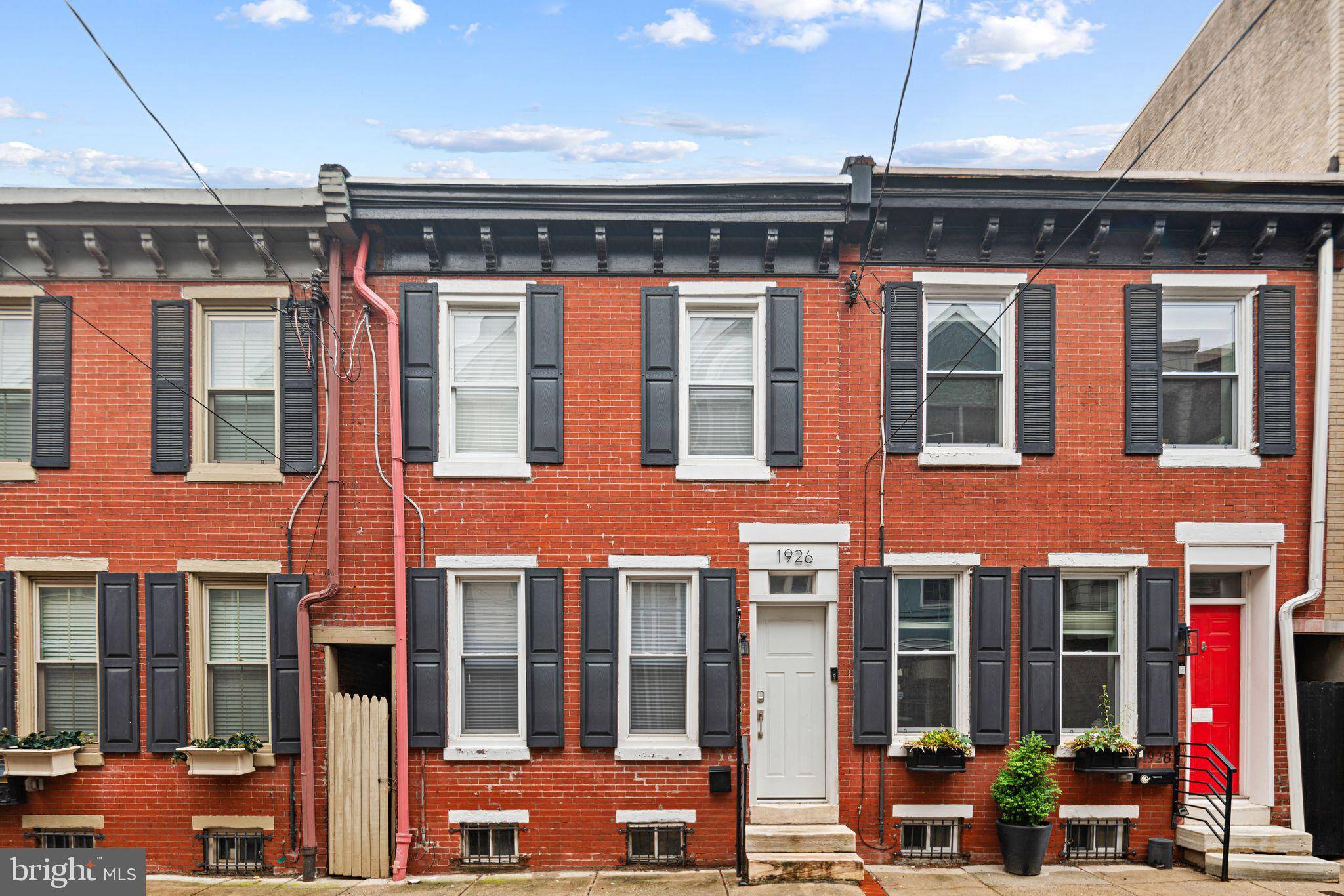 Philadelphia, PA 19146,1926 WEBSTER ST