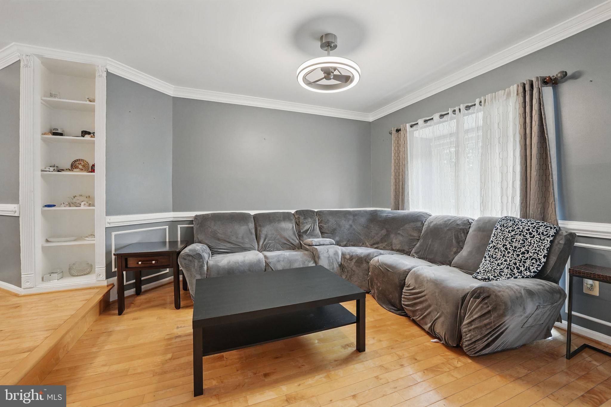 Centreville, VA 20121,6410 BRASS BUTTON CT