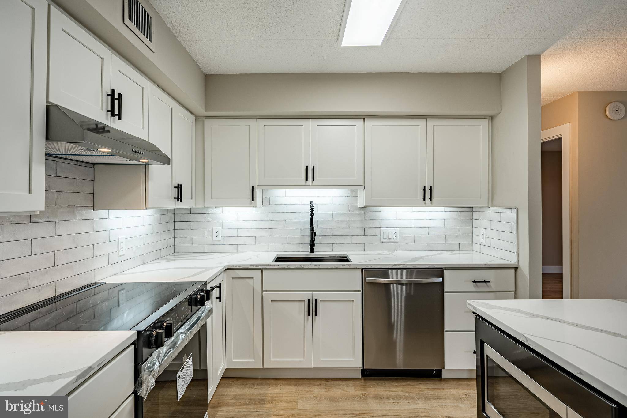 King Of Prussia, PA 19406,10217 VALLEY FORGE CIR #217
